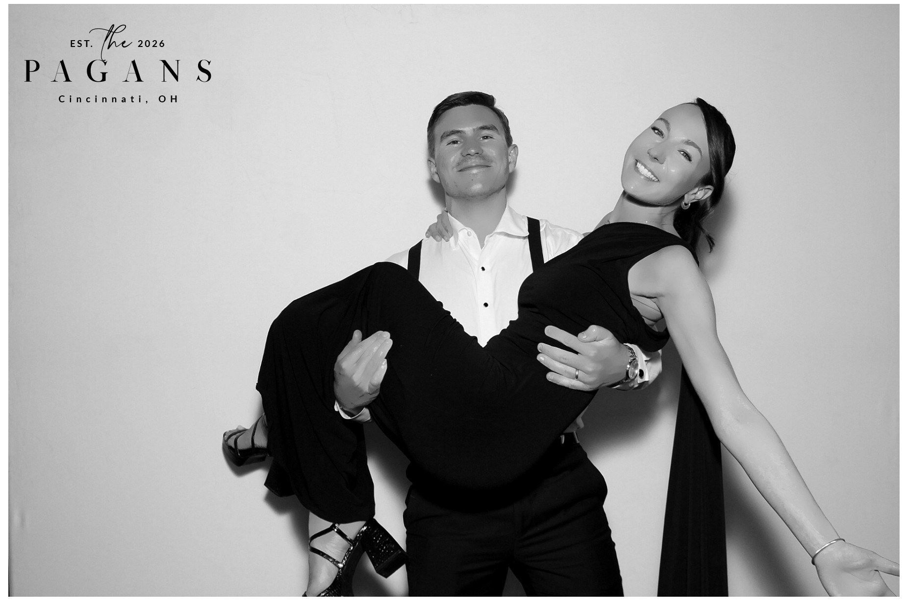 AJ & Vivien | View more photos from the event at gallery.photoboothcincy.com/u/PhotoBoothCincy/AJ-Vivien