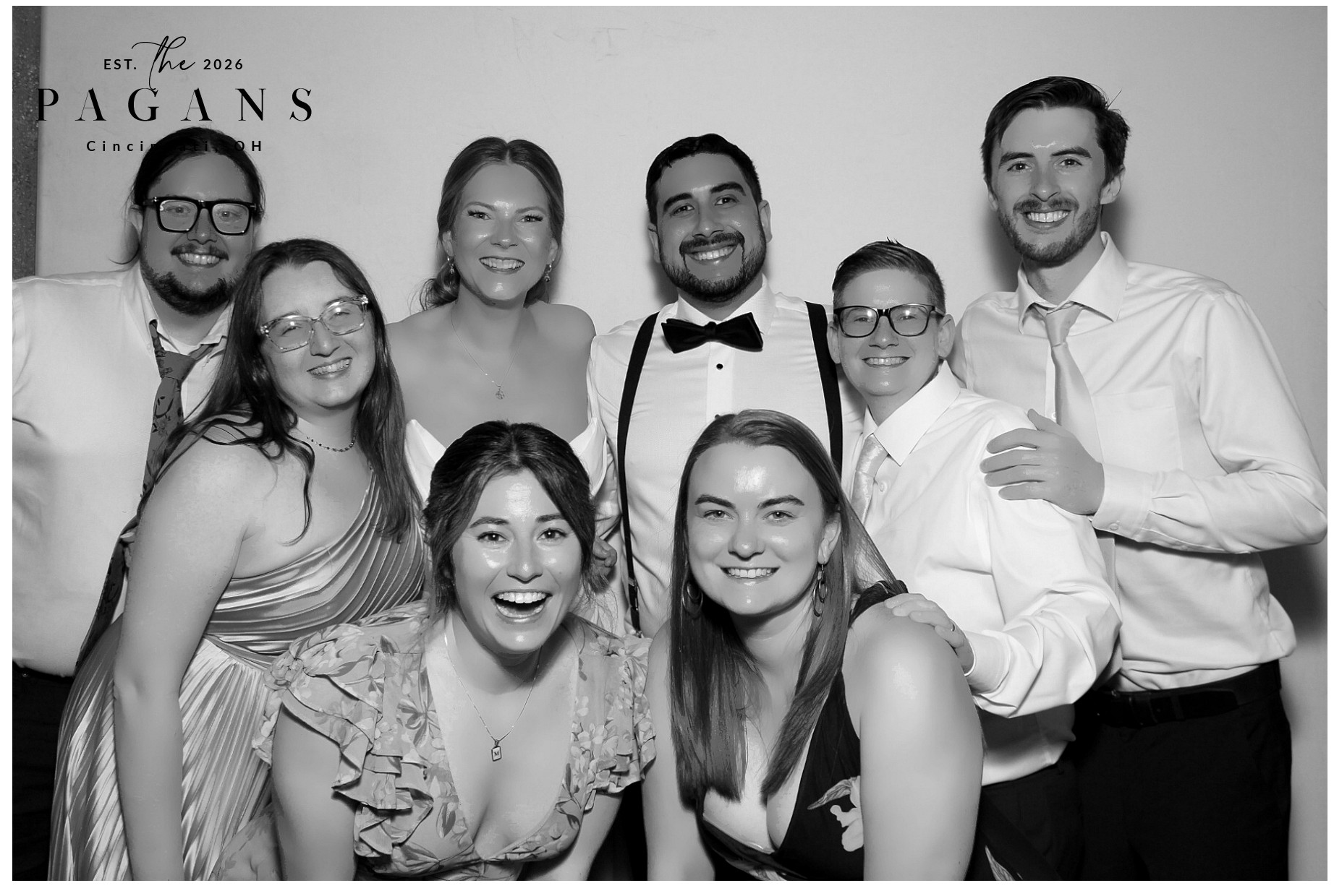 AJ & Vivien | View more photos from the event at gallery.photoboothcincy.com/u/PhotoBoothCincy/AJ-Vivien