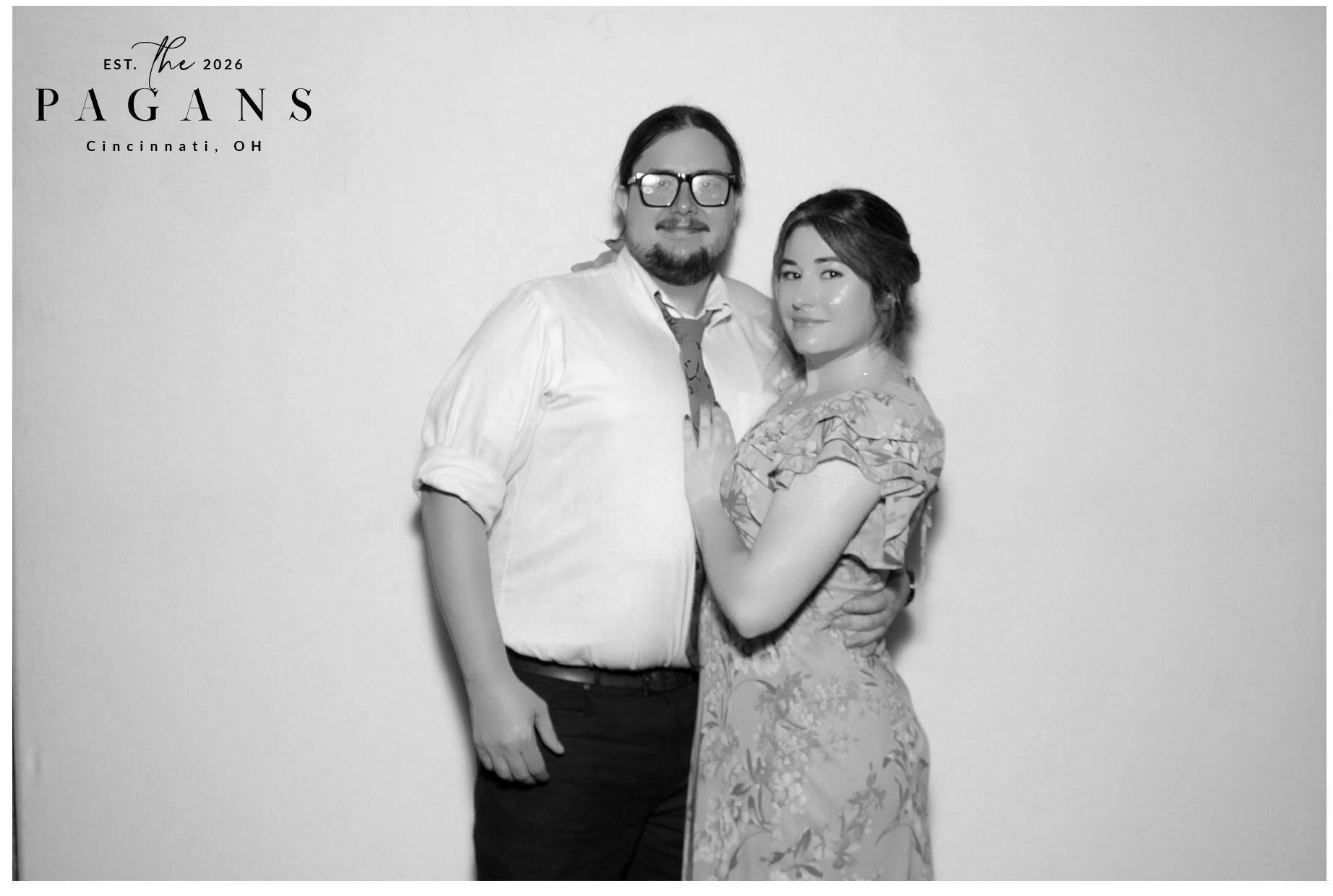 AJ & Vivien | View more photos from the event at gallery.photoboothcincy.com/u/PhotoBoothCincy/AJ-Vivien