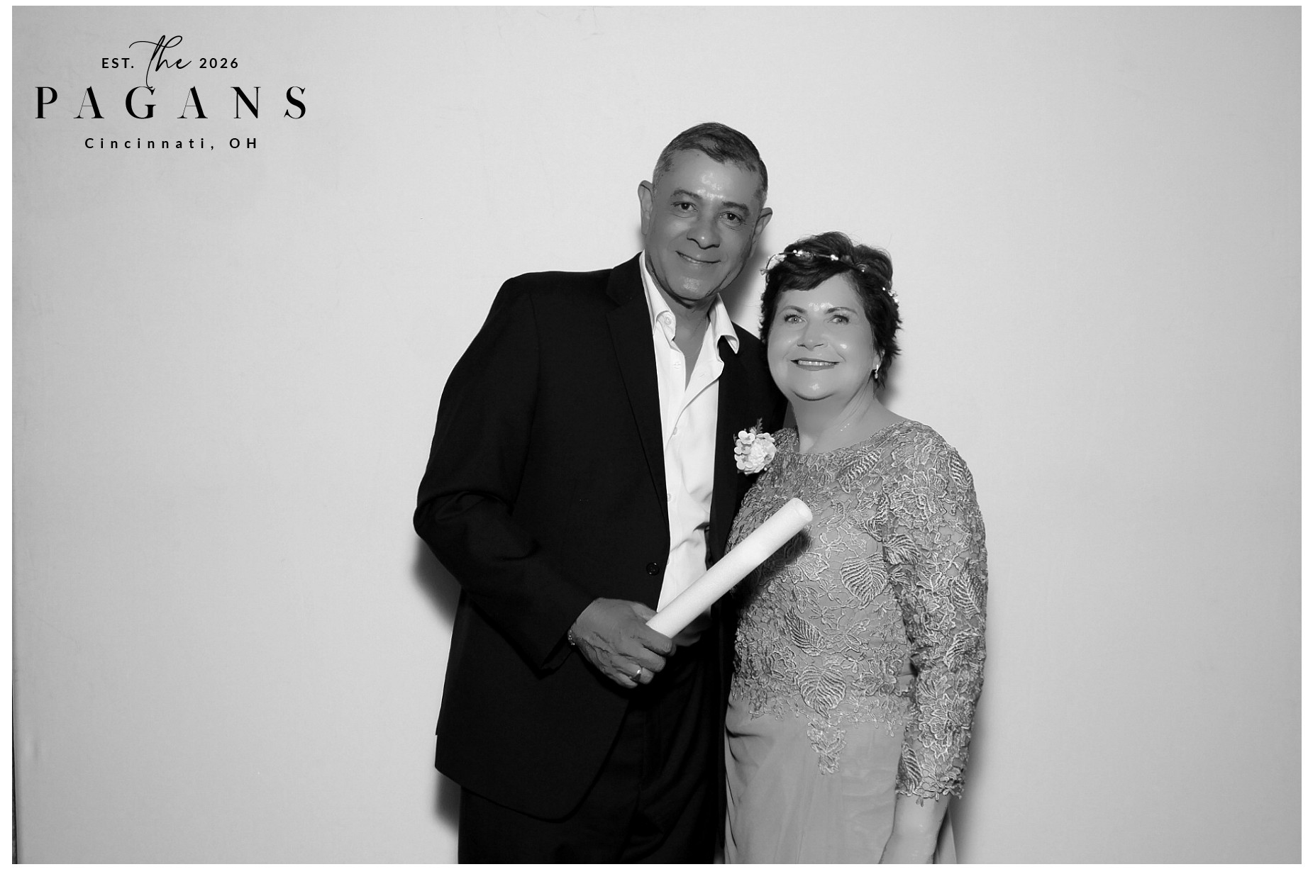 AJ & Vivien | View more photos from the event at gallery.photoboothcincy.com/u/PhotoBoothCincy/AJ-Vivien