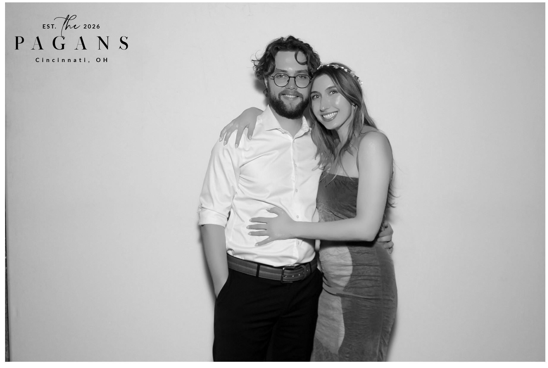 AJ & Vivien | View more photos from the event at gallery.photoboothcincy.com/u/PhotoBoothCincy/AJ-Vivien