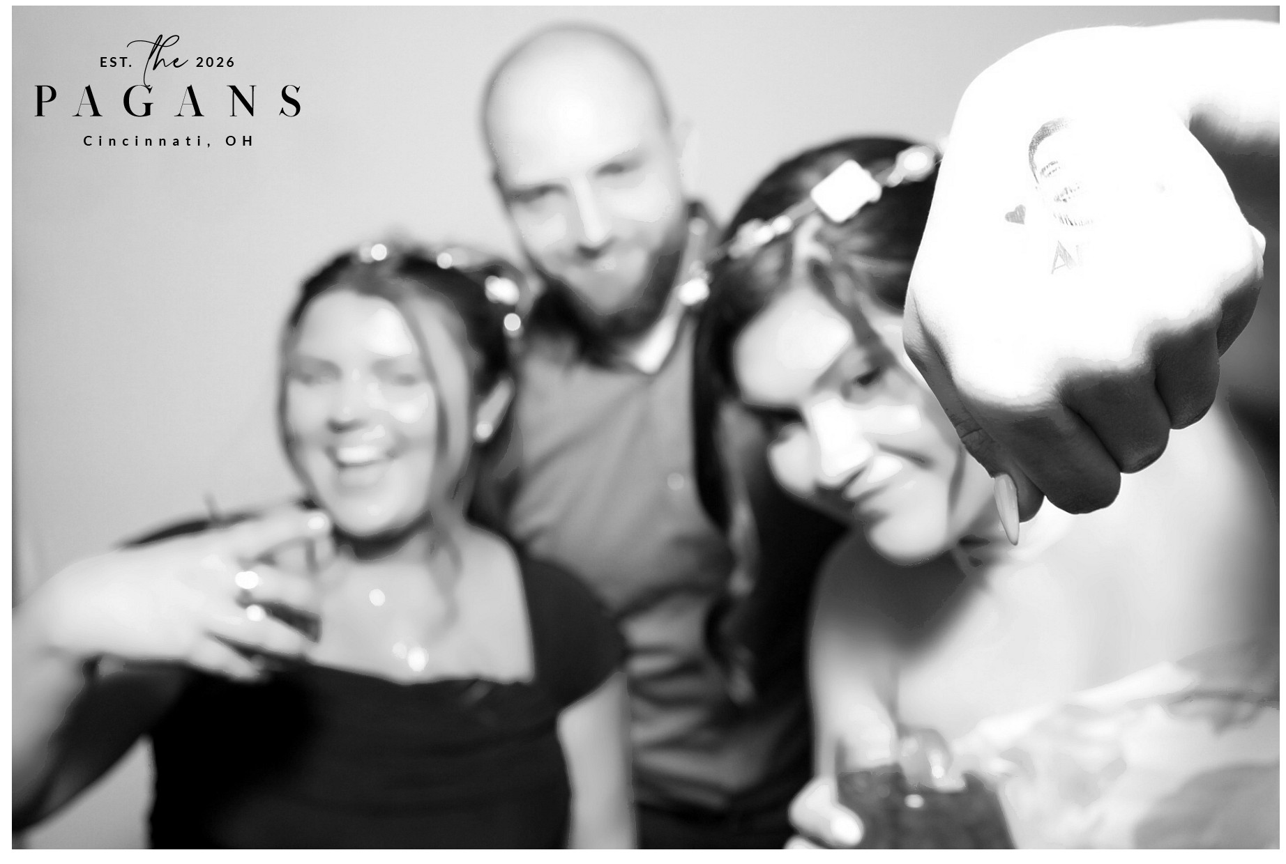 AJ & Vivien | View more photos from the event at gallery.photoboothcincy.com/u/PhotoBoothCincy/AJ-Vivien