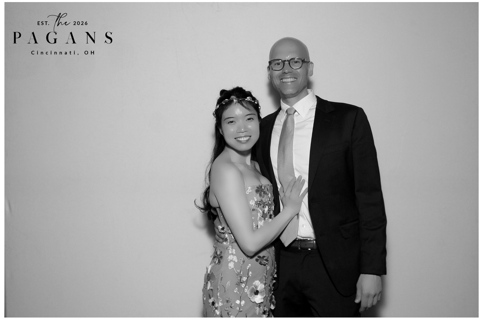 AJ & Vivien | View more photos from the event at gallery.photoboothcincy.com/u/PhotoBoothCincy/AJ-Vivien