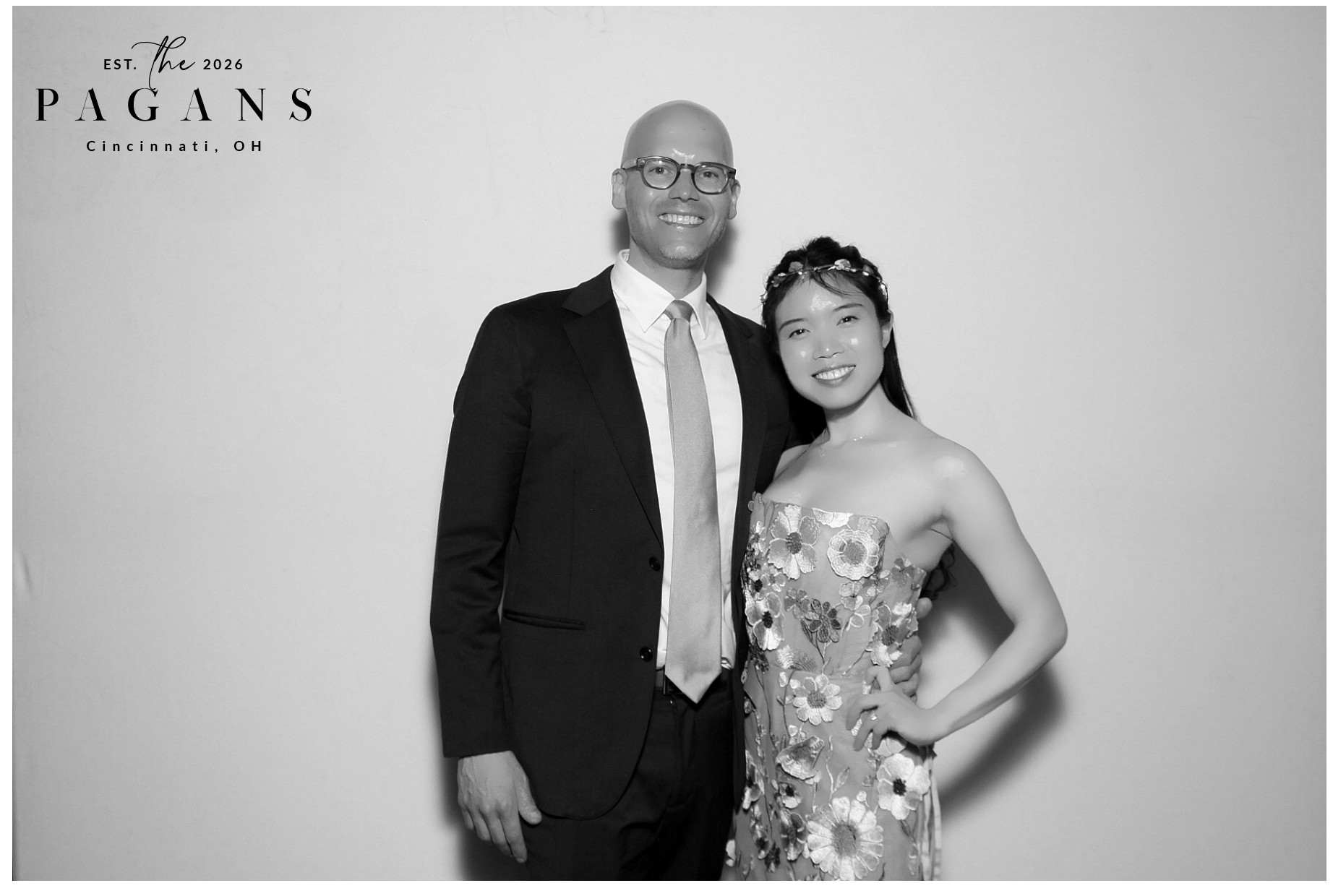 AJ & Vivien | View more photos from the event at gallery.photoboothcincy.com/u/PhotoBoothCincy/AJ-Vivien