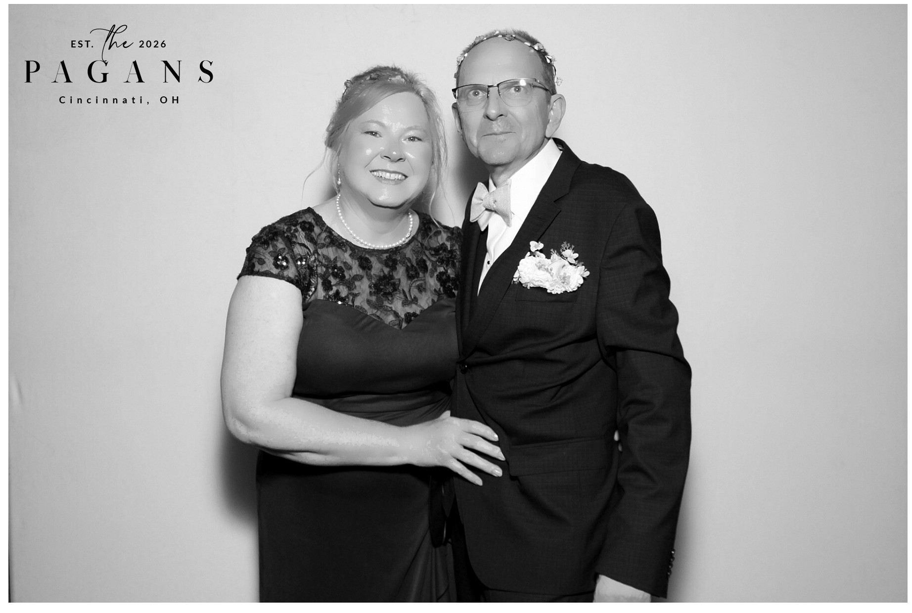 AJ & Vivien | View more photos from the event at gallery.photoboothcincy.com/u/PhotoBoothCincy/AJ-Vivien