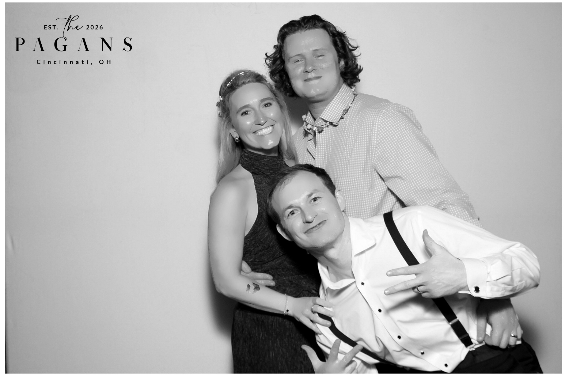 AJ & Vivien | View more photos from the event at gallery.photoboothcincy.com/u/PhotoBoothCincy/AJ-Vivien
