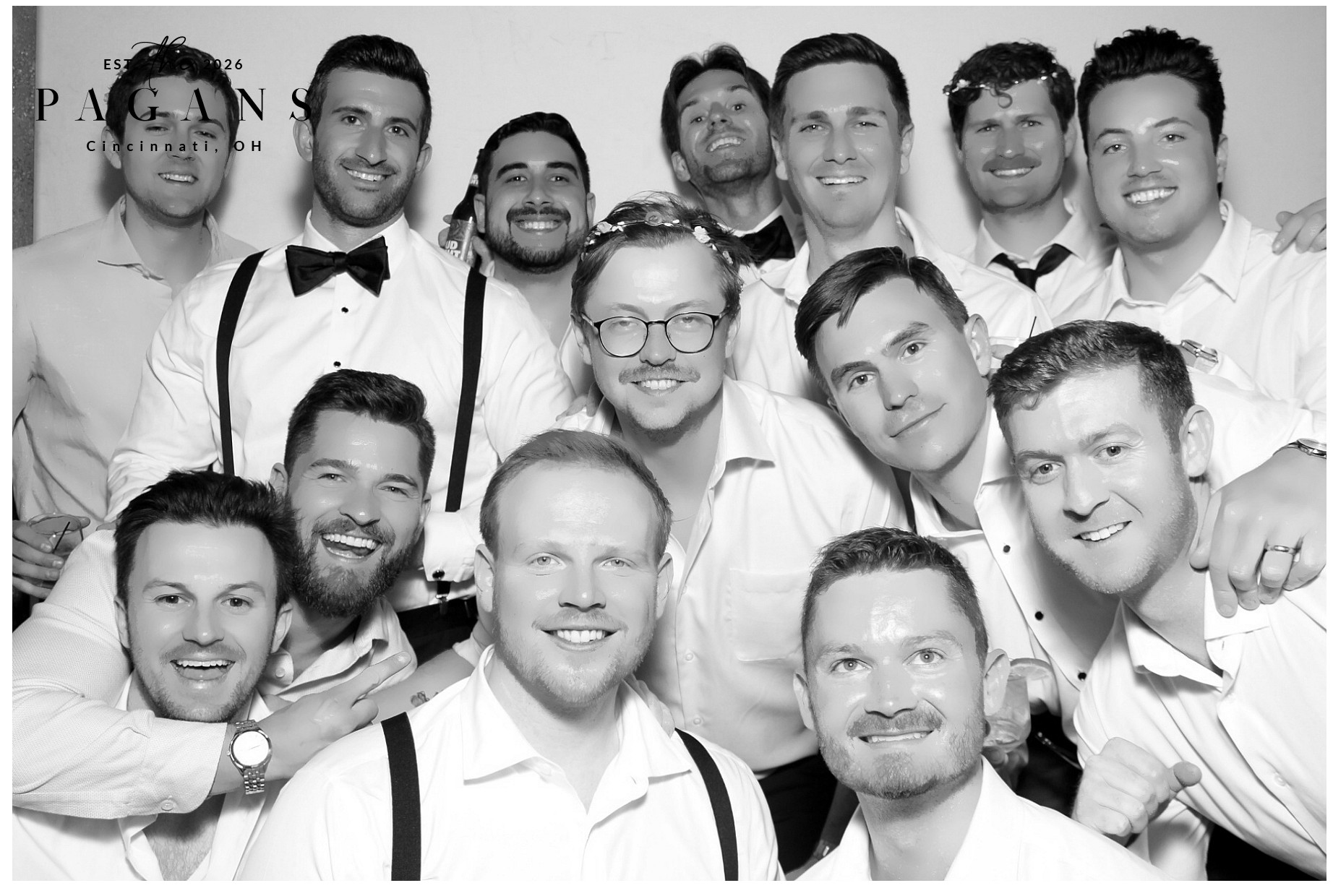 AJ & Vivien | View more photos from the event at gallery.photoboothcincy.com/u/PhotoBoothCincy/AJ-Vivien