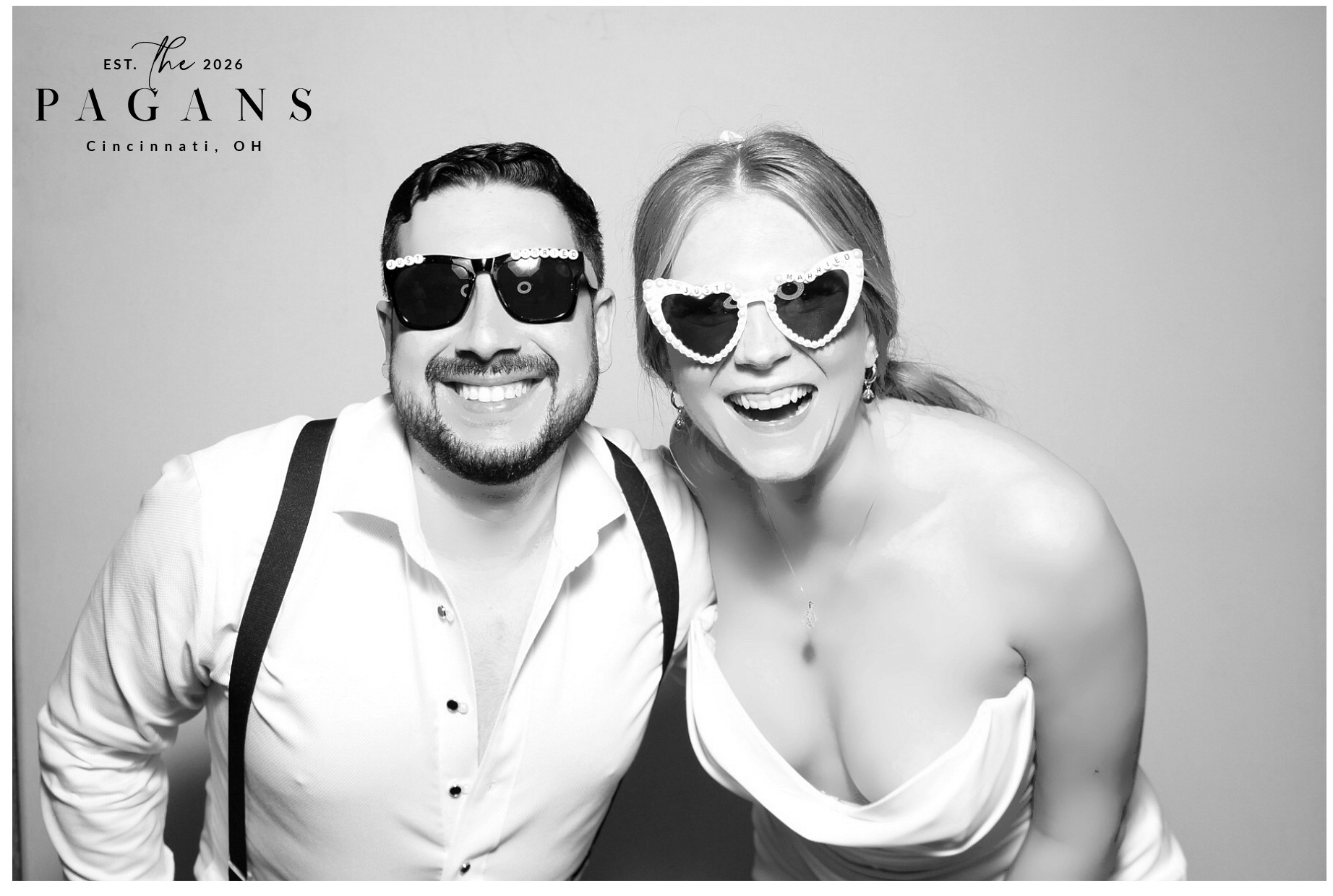 AJ & Vivien | View more photos from the event at gallery.photoboothcincy.com/u/PhotoBoothCincy/AJ-Vivien