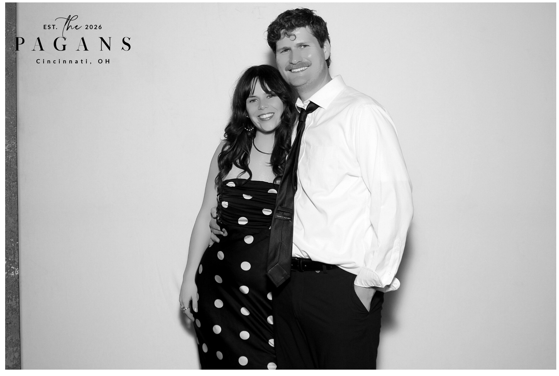AJ & Vivien | View more photos from the event at gallery.photoboothcincy.com/u/PhotoBoothCincy/AJ-Vivien
