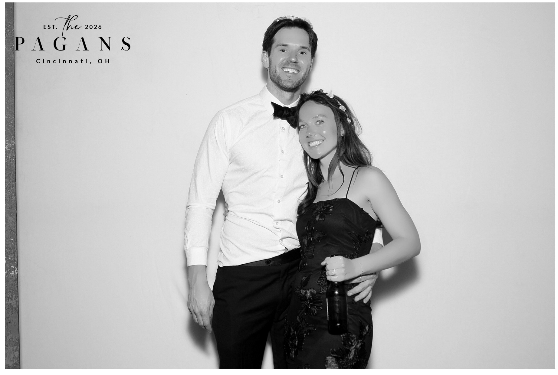 AJ & Vivien | View more photos from the event at gallery.photoboothcincy.com/u/PhotoBoothCincy/AJ-Vivien