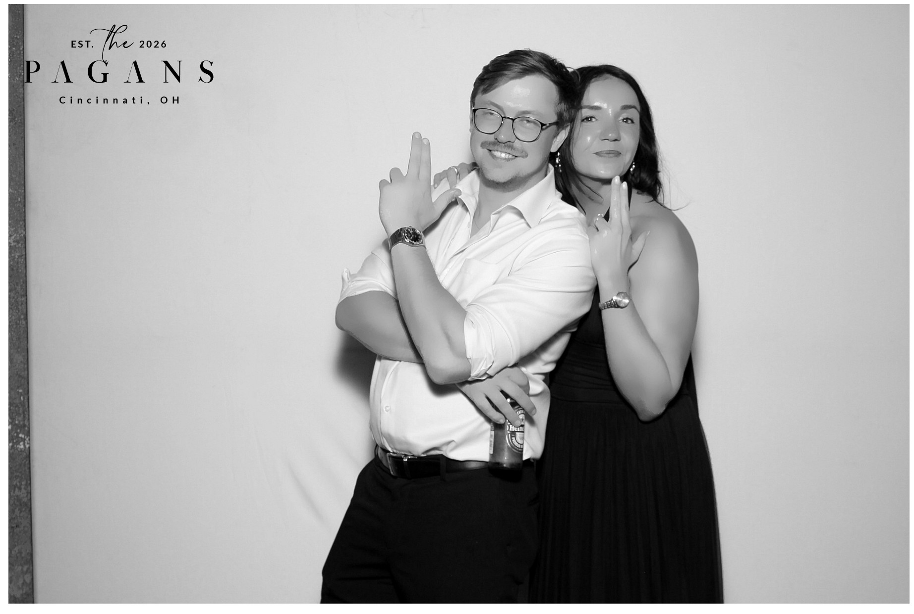 AJ & Vivien | View more photos from the event at gallery.photoboothcincy.com/u/PhotoBoothCincy/AJ-Vivien