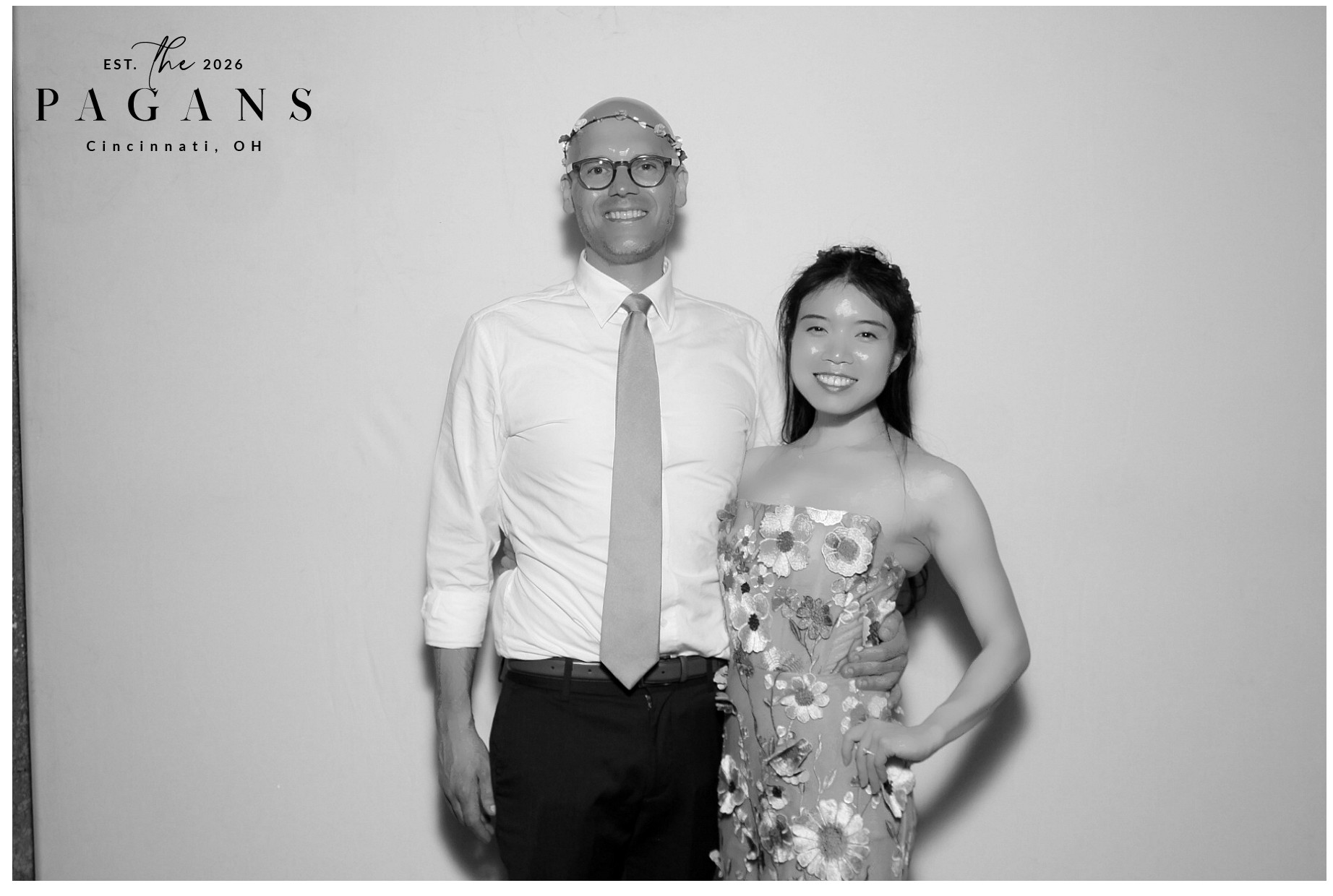 AJ & Vivien | View more photos from the event at gallery.photoboothcincy.com/u/PhotoBoothCincy/AJ-Vivien