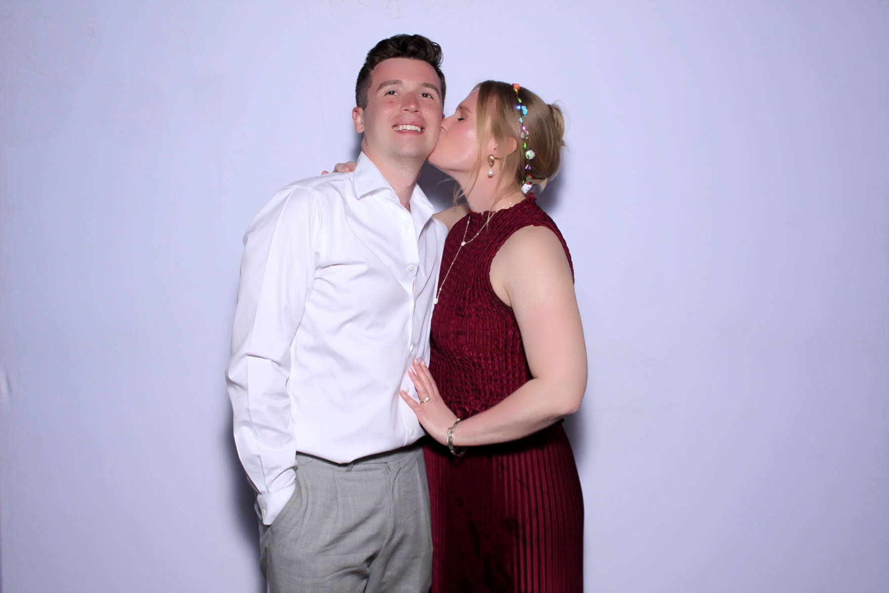 AJ & Vivien | View more photos from the event at gallery.photoboothcincy.com/u/PhotoBoothCincy/AJ-Vivien