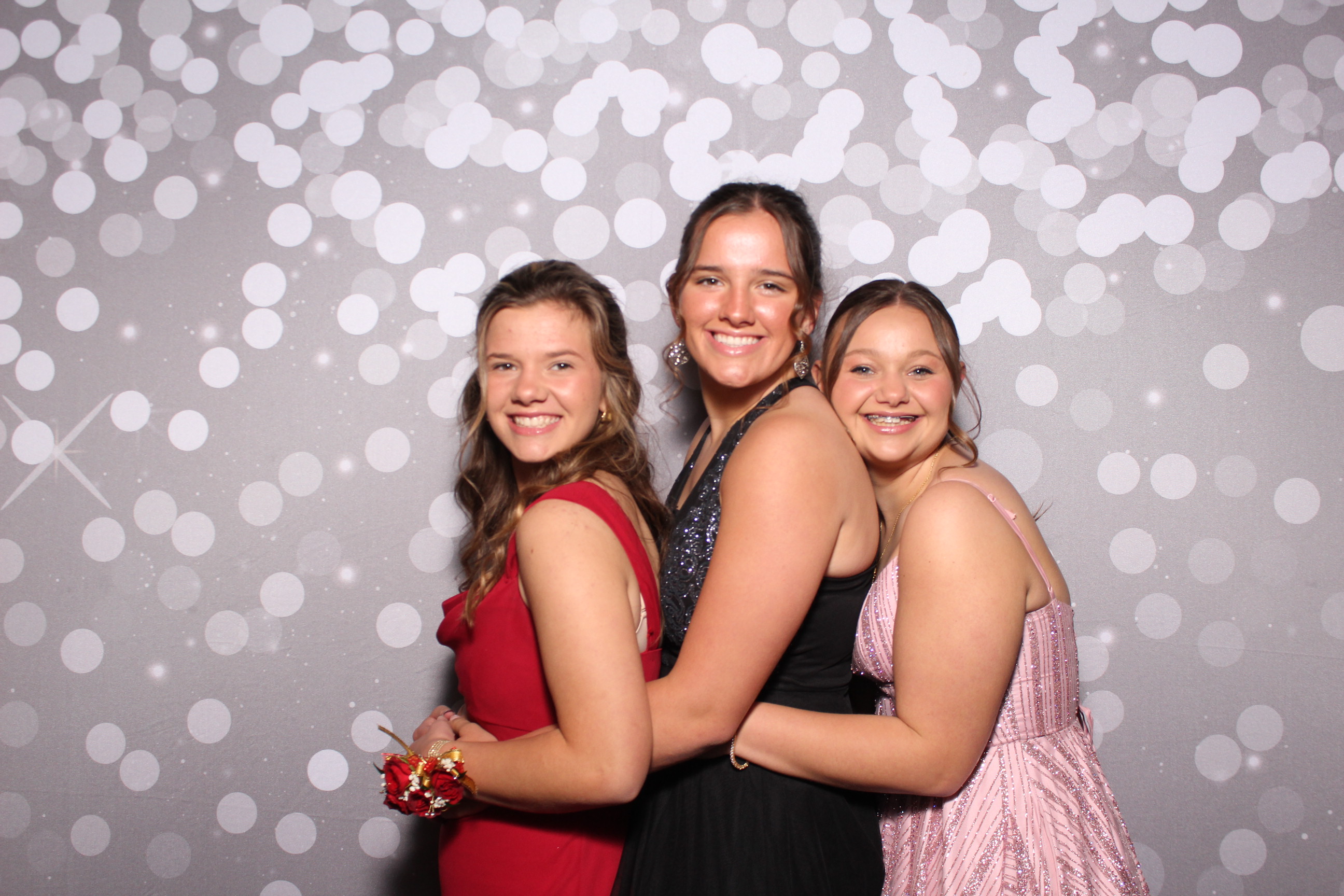 AMHEA Prom Update | View more photos from the event at gallery.photoboothcincy.com/u/PhotoBoothCincy/AMHEA-Prom-Update