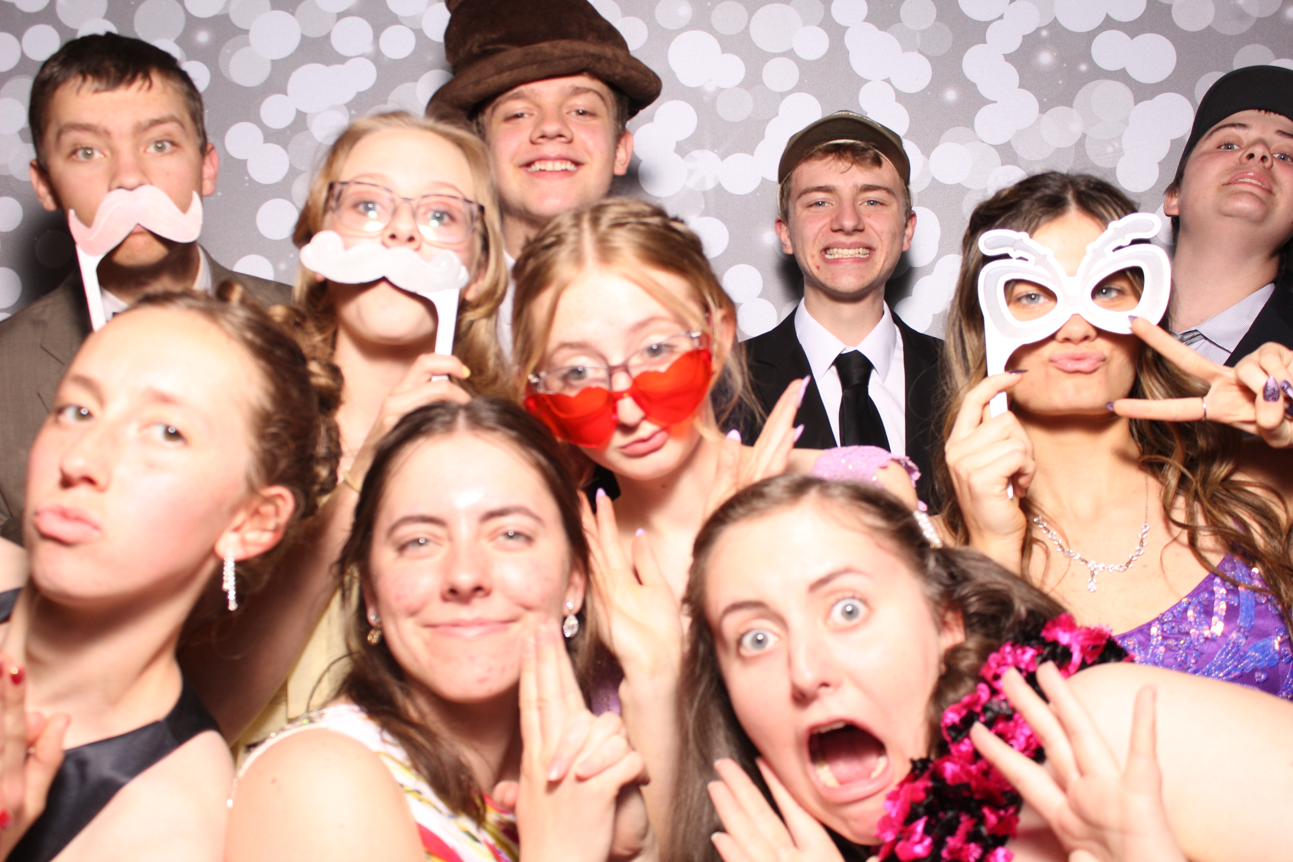 AMHEA Prom Update | View more photos from the event at gallery.photoboothcincy.com/u/PhotoBoothCincy/AMHEA-Prom-Update
