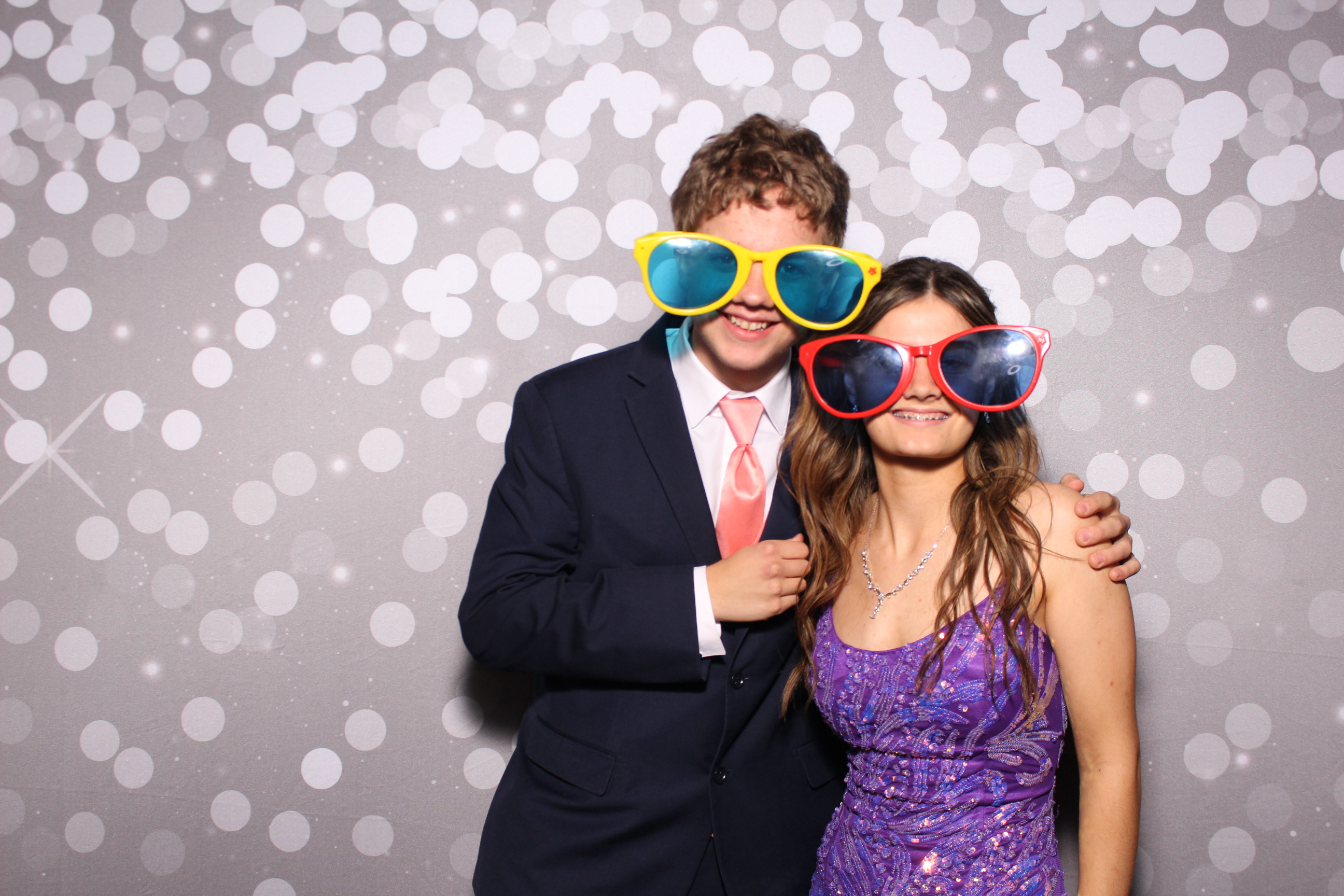 AMHEA Prom Update | View more photos from the event at gallery.photoboothcincy.com/u/PhotoBoothCincy/AMHEA-Prom-Update