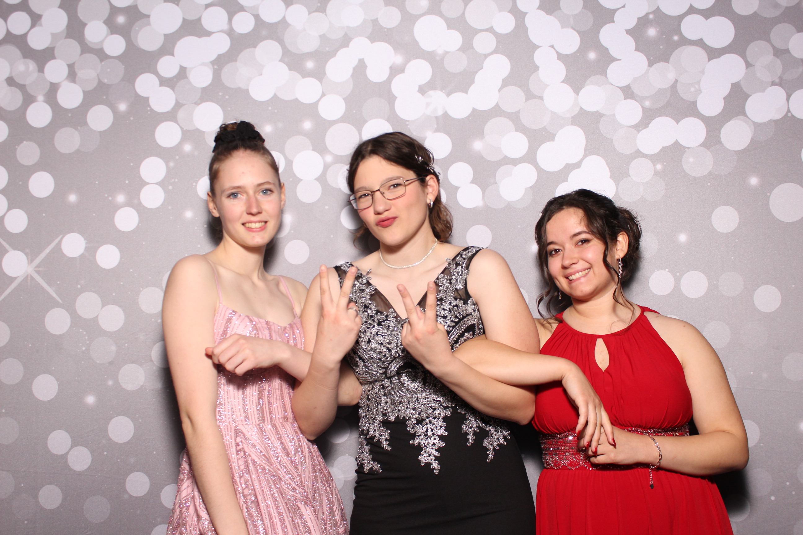 AMHEA Prom Update | View more photos from the event at gallery.photoboothcincy.com/u/PhotoBoothCincy/AMHEA-Prom-Update