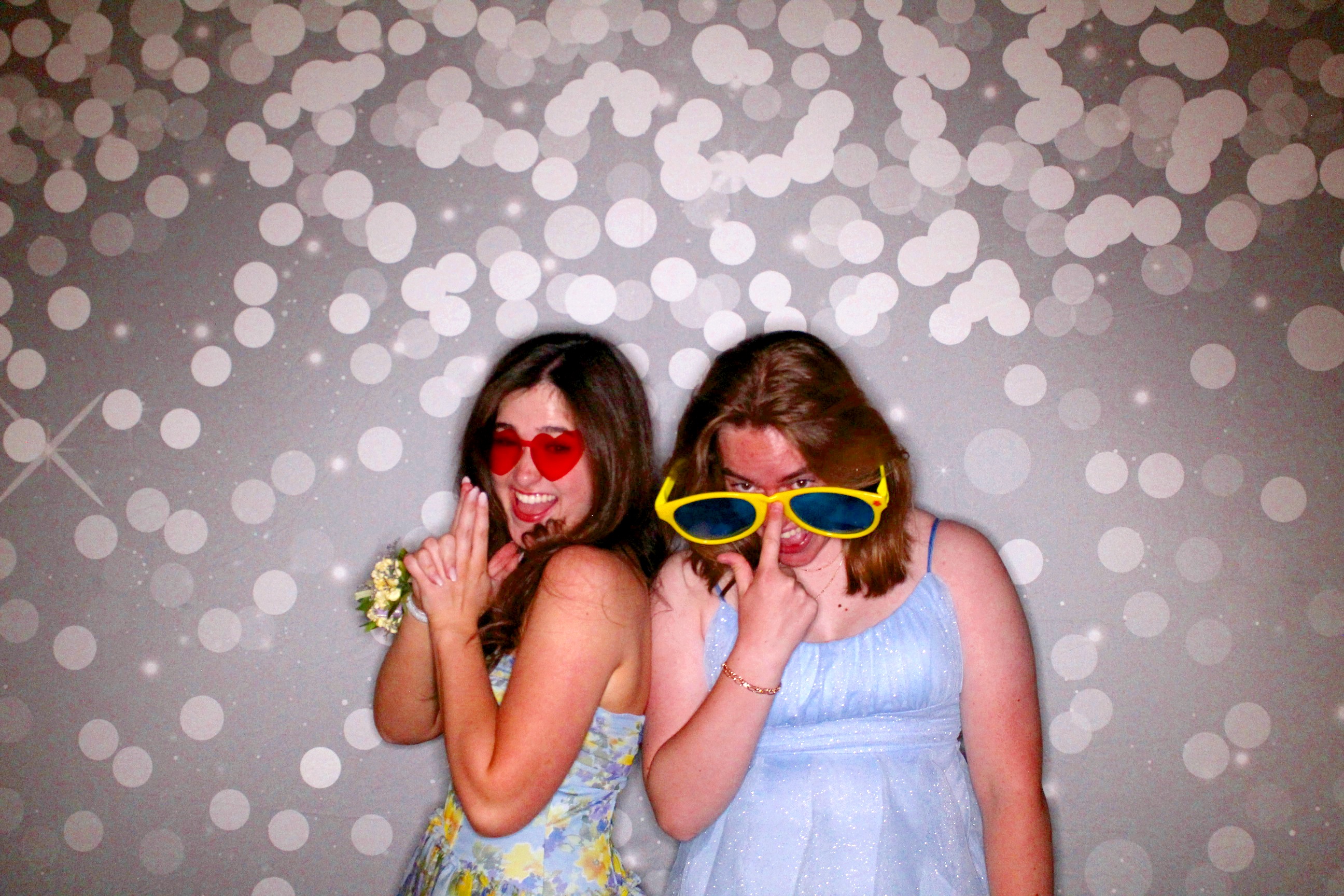 AMHEA Prom Update | View more photos from the event at gallery.photoboothcincy.com/u/PhotoBoothCincy/AMHEA-Prom-Update