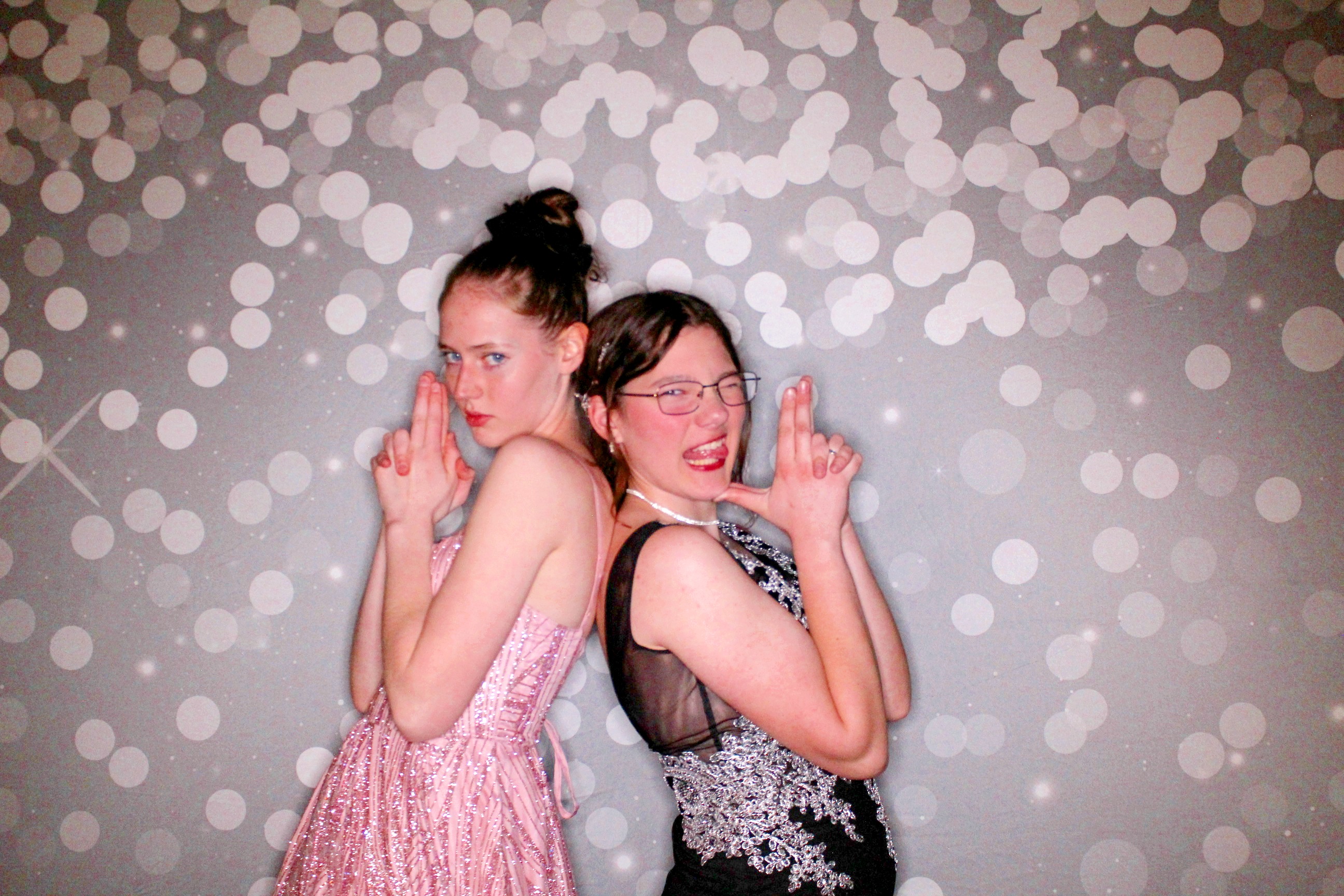 AMHEA Prom Update | View more photos from the event at gallery.photoboothcincy.com/u/PhotoBoothCincy/AMHEA-Prom-Update