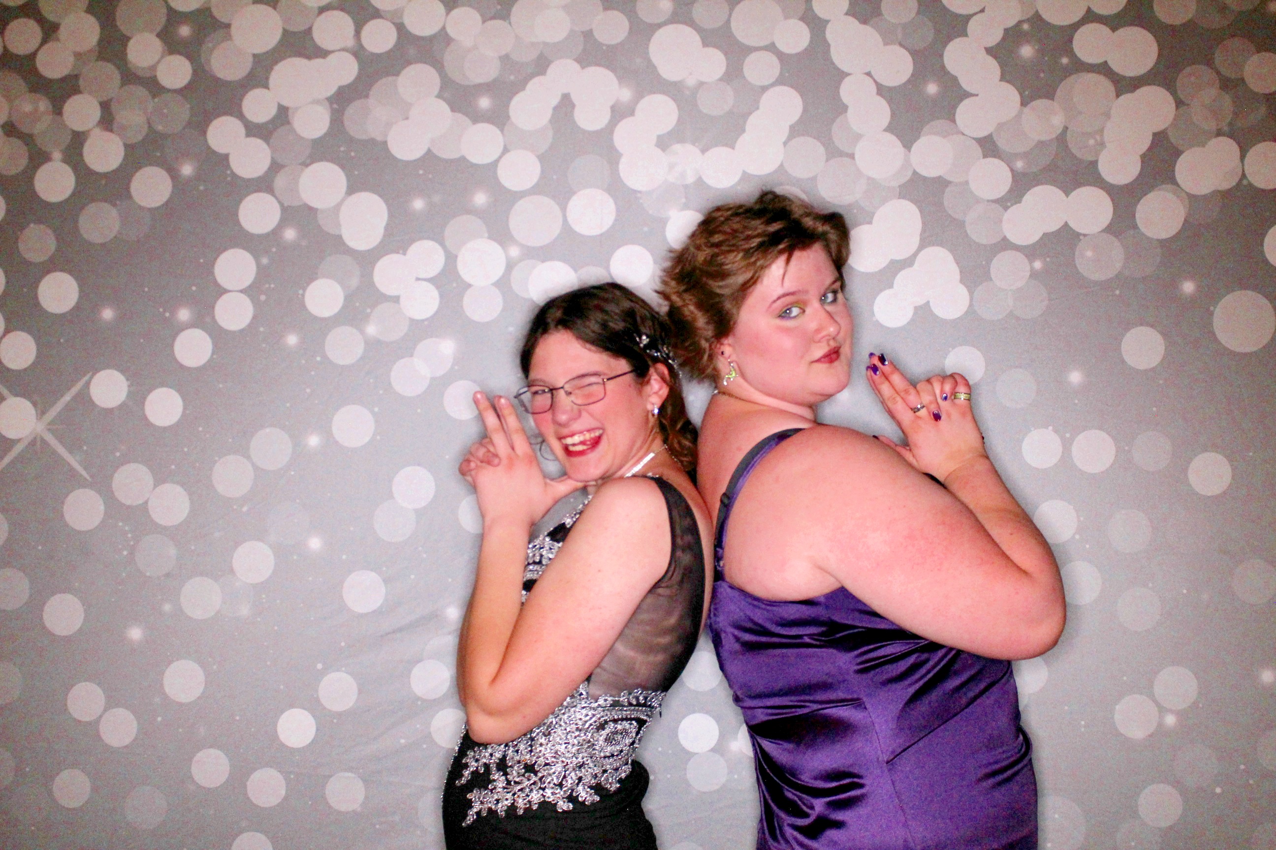 AMHEA Prom Update | View more photos from the event at gallery.photoboothcincy.com/u/PhotoBoothCincy/AMHEA-Prom-Update