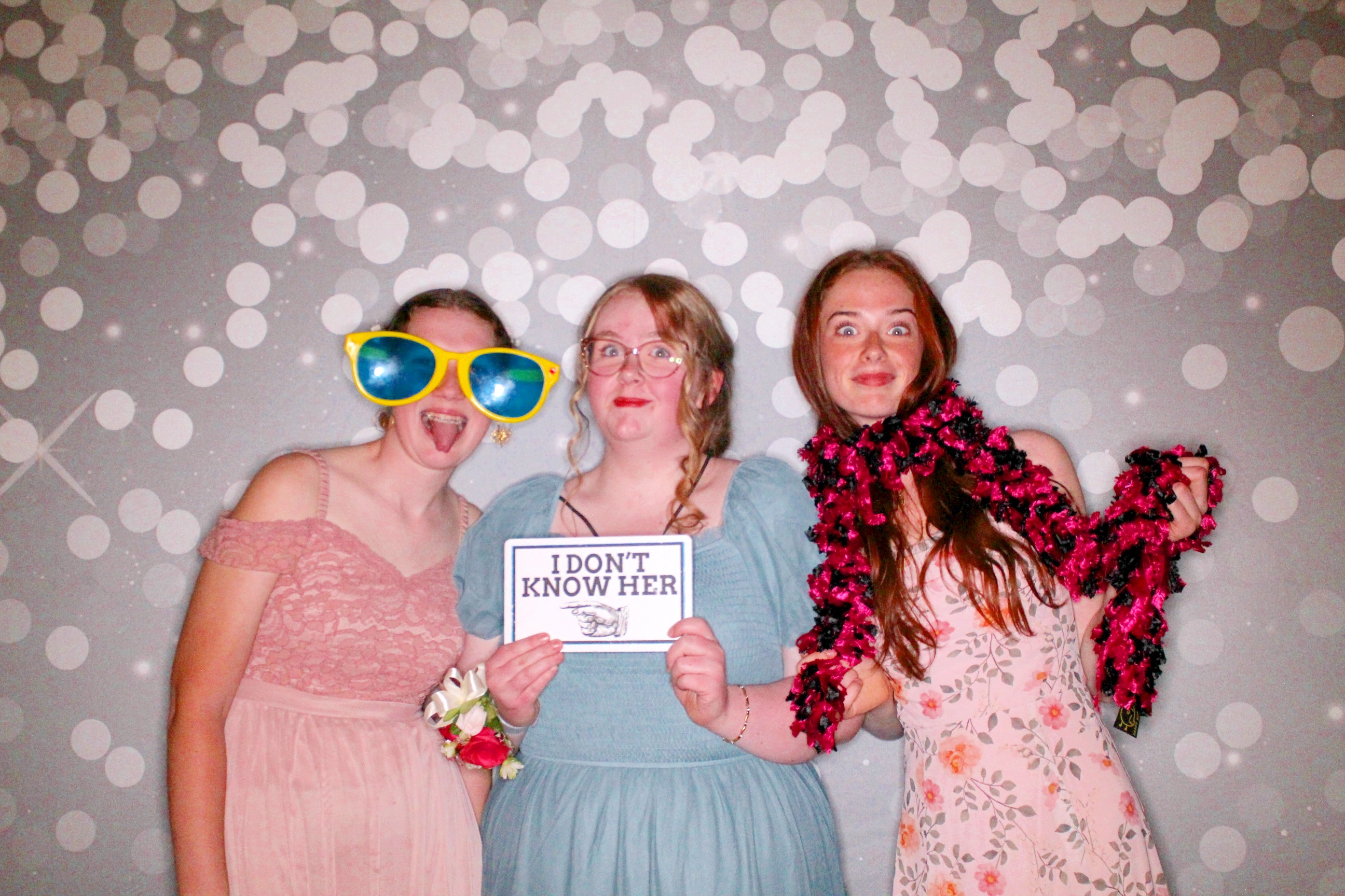 AMHEA Prom Update | View more photos from the event at gallery.photoboothcincy.com/u/PhotoBoothCincy/AMHEA-Prom-Update