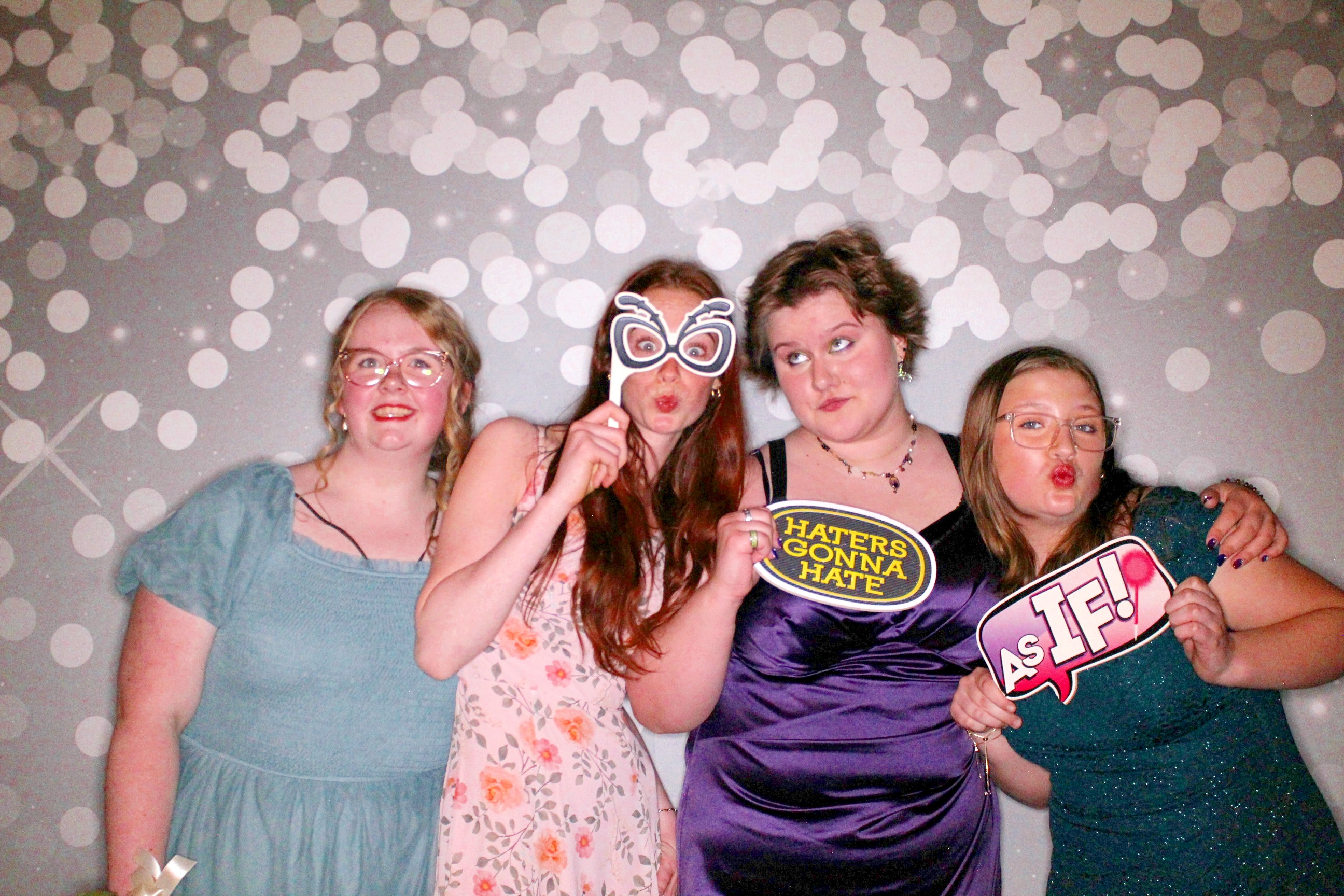 AMHEA Prom Update | View more photos from the event at gallery.photoboothcincy.com/u/PhotoBoothCincy/AMHEA-Prom-Update