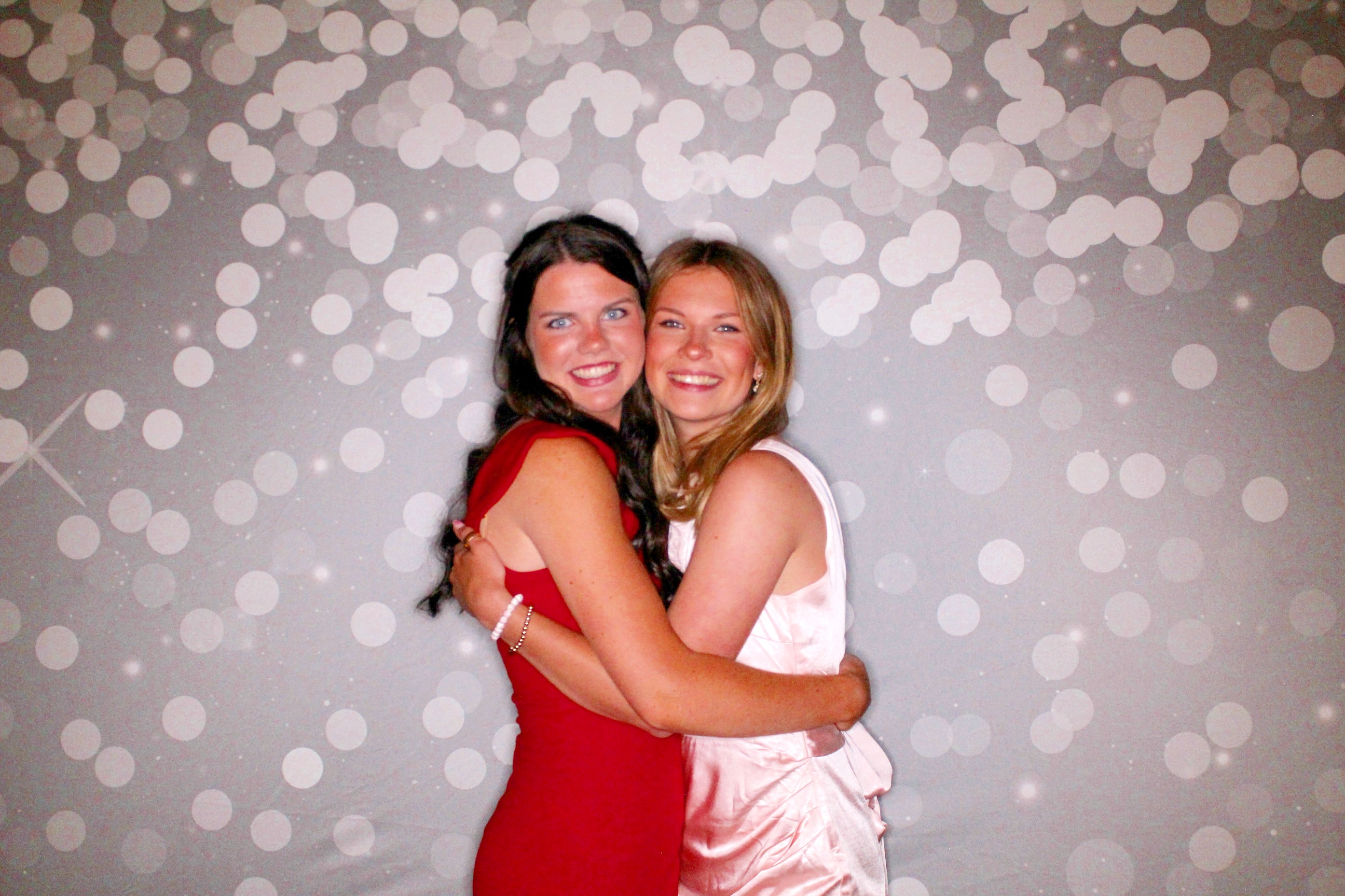 AMHEA Prom Update | View more photos from the event at gallery.photoboothcincy.com/u/PhotoBoothCincy/AMHEA-Prom-Update