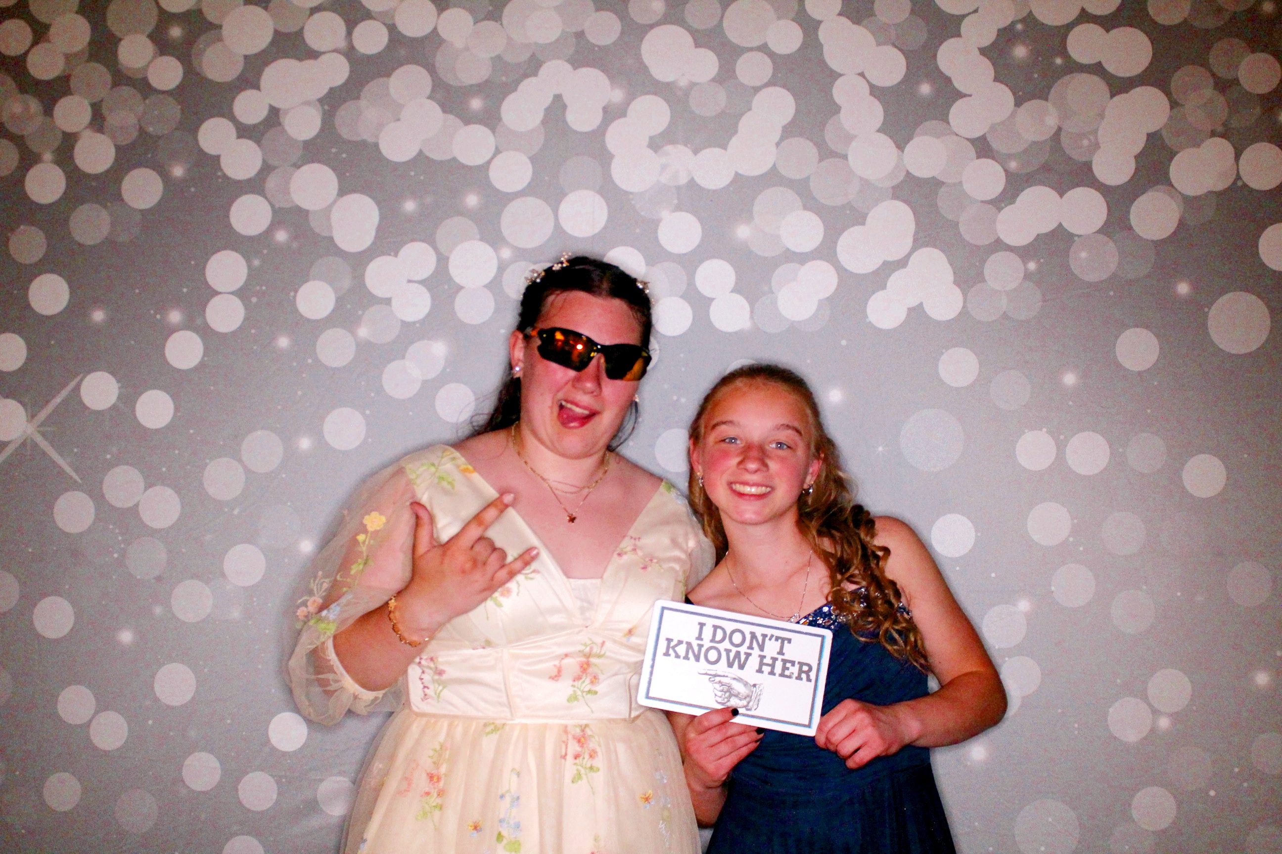 AMHEA Prom Update | View more photos from the event at gallery.photoboothcincy.com/u/PhotoBoothCincy/AMHEA-Prom-Update