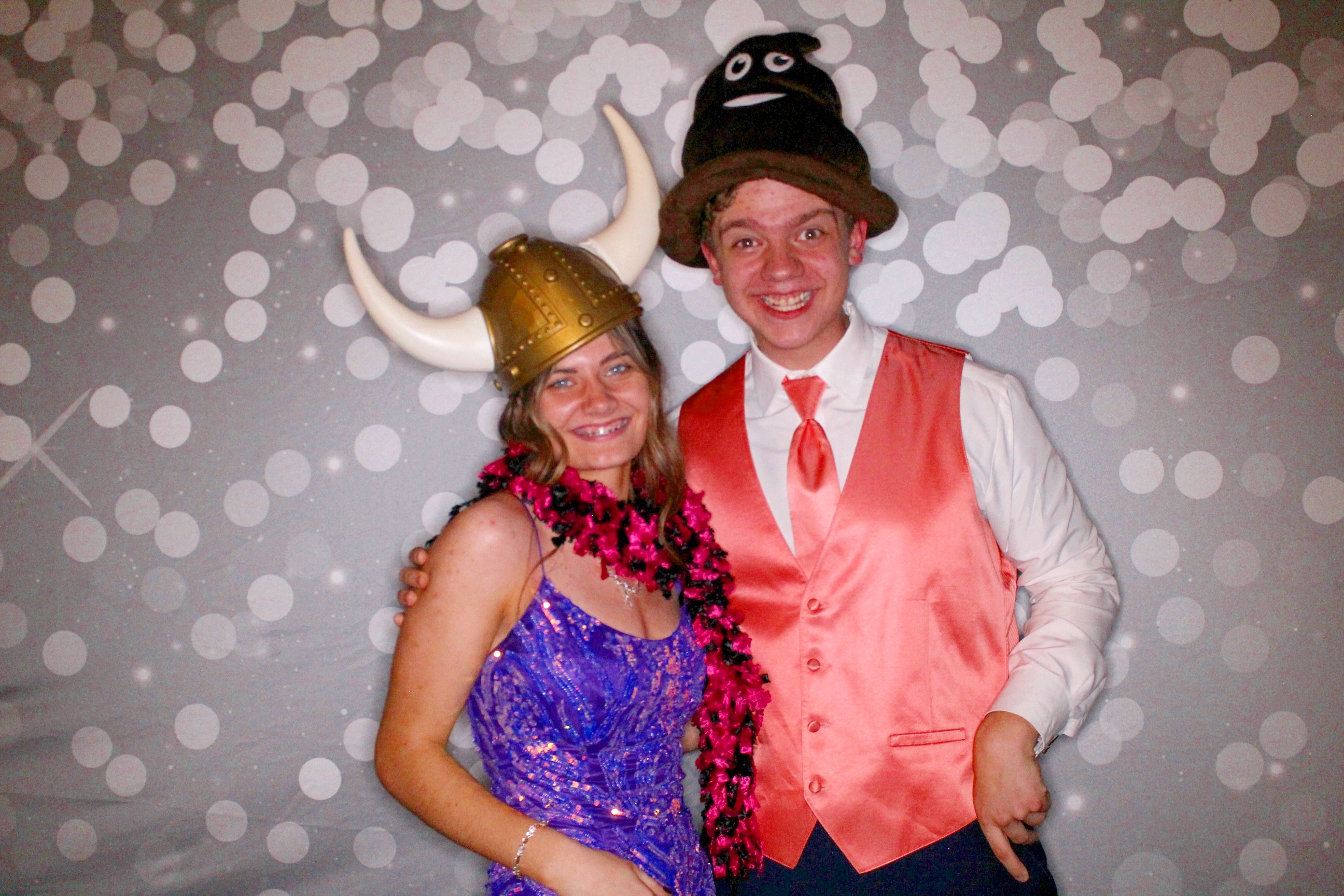 AMHEA Prom Update | View more photos from the event at gallery.photoboothcincy.com/u/PhotoBoothCincy/AMHEA-Prom-Update