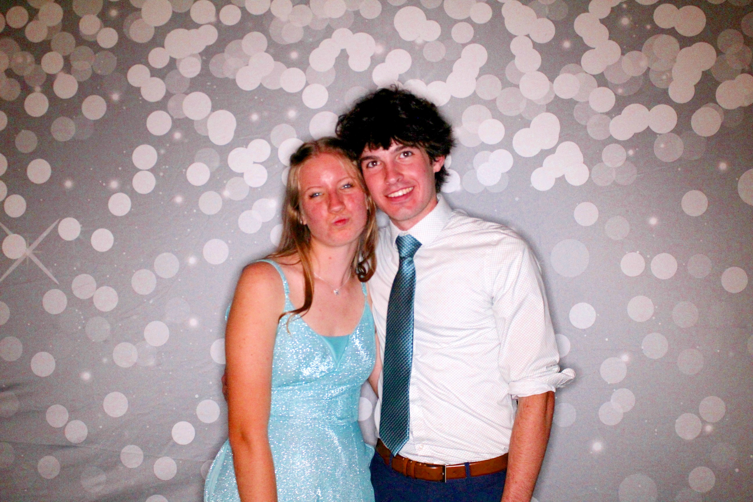 AMHEA Prom Update | View more photos from the event at gallery.photoboothcincy.com/u/PhotoBoothCincy/AMHEA-Prom-Update