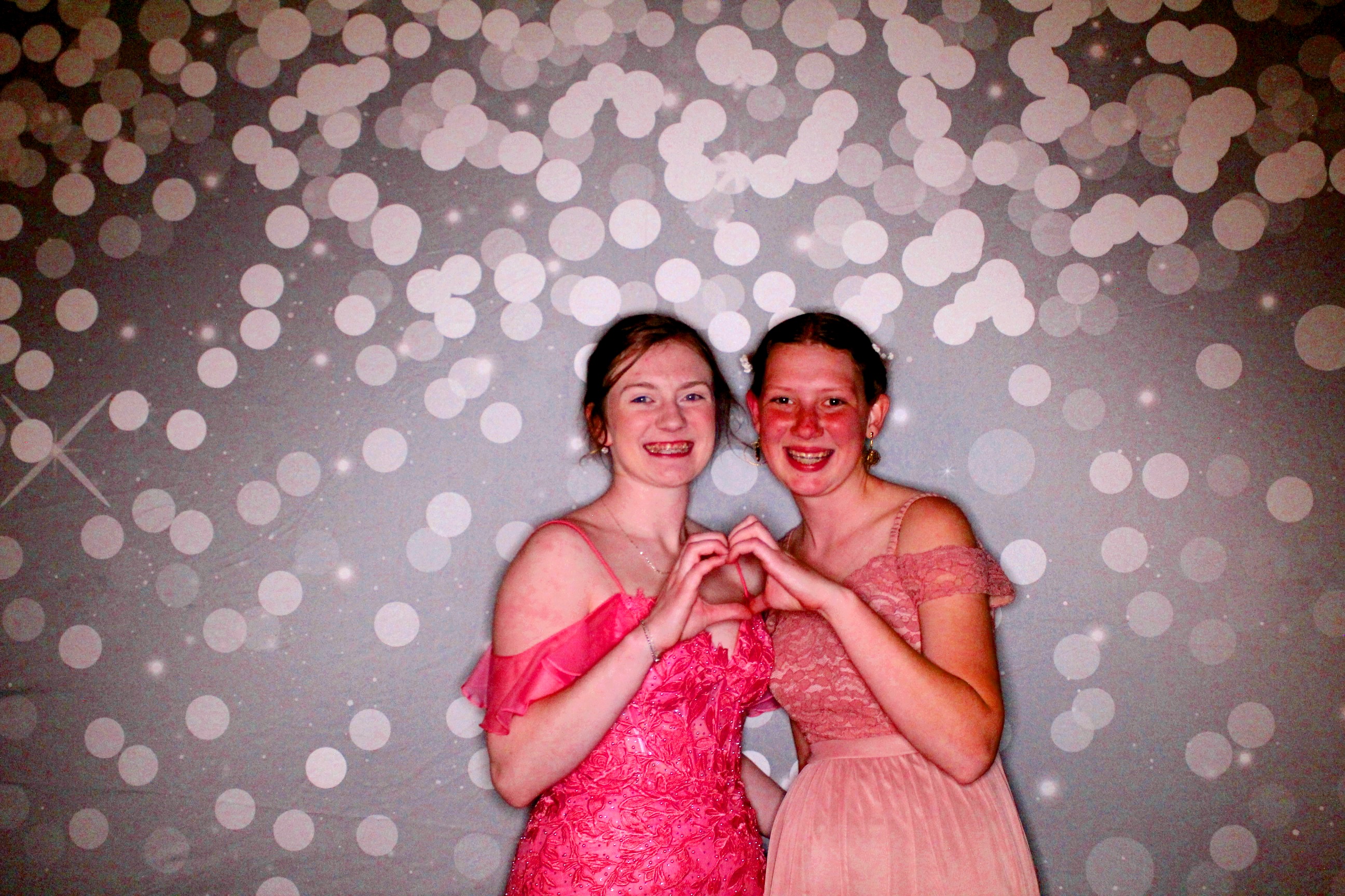 AMHEA Prom Update | View more photos from the event at gallery.photoboothcincy.com/u/PhotoBoothCincy/AMHEA-Prom-Update