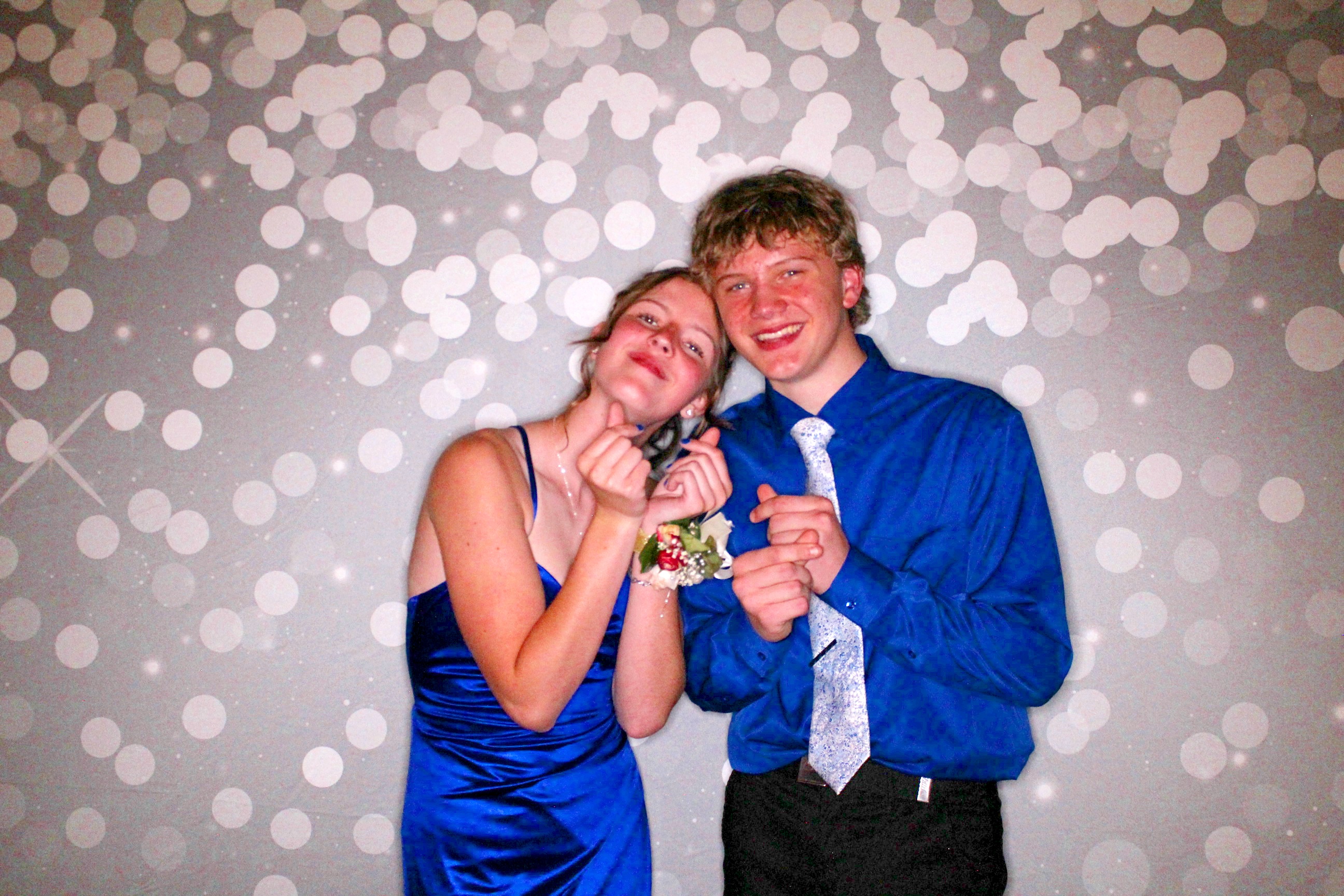 AMHEA Prom Update | View more photos from the event at gallery.photoboothcincy.com/u/PhotoBoothCincy/AMHEA-Prom-Update
