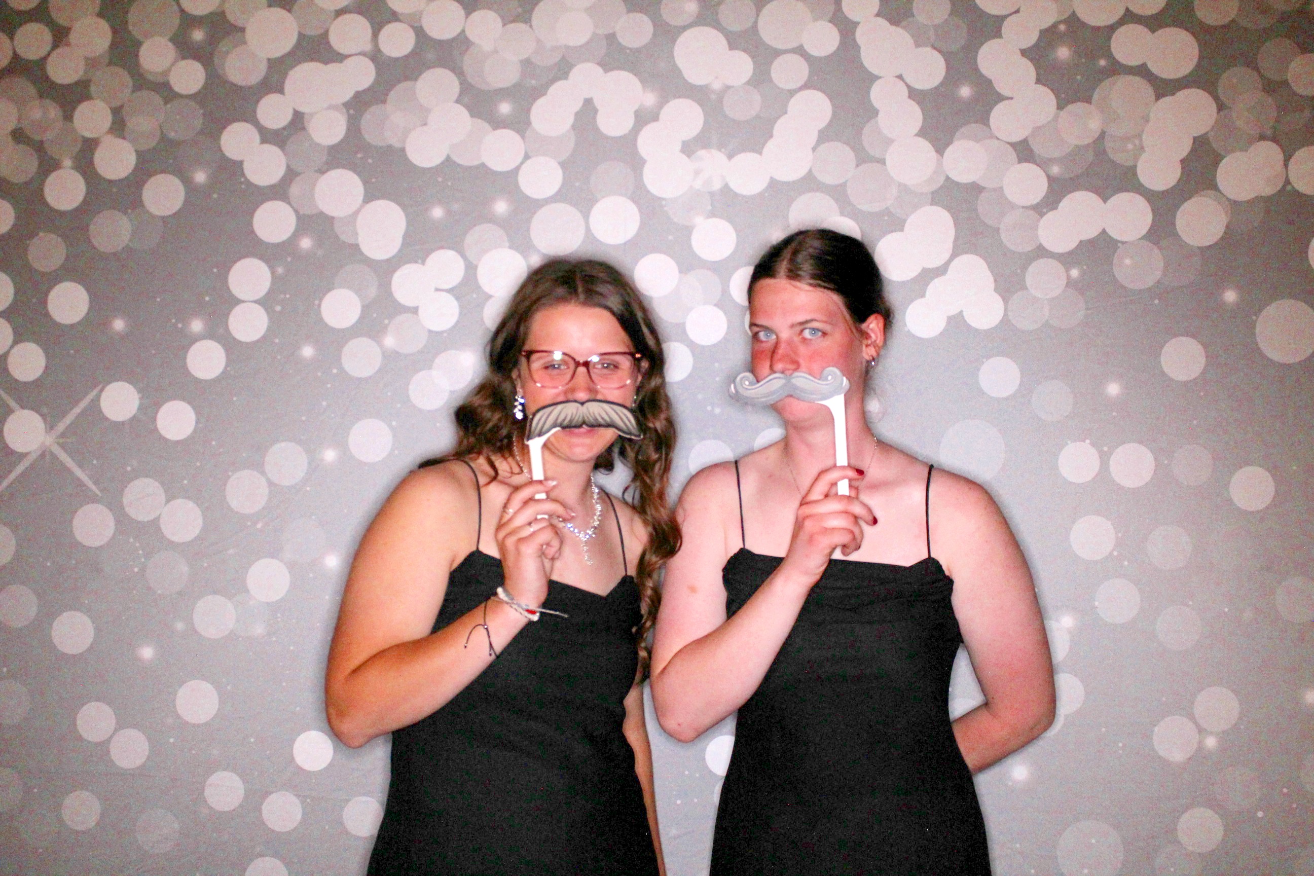 AMHEA Prom Update | View more photos from the event at gallery.photoboothcincy.com/u/PhotoBoothCincy/AMHEA-Prom-Update