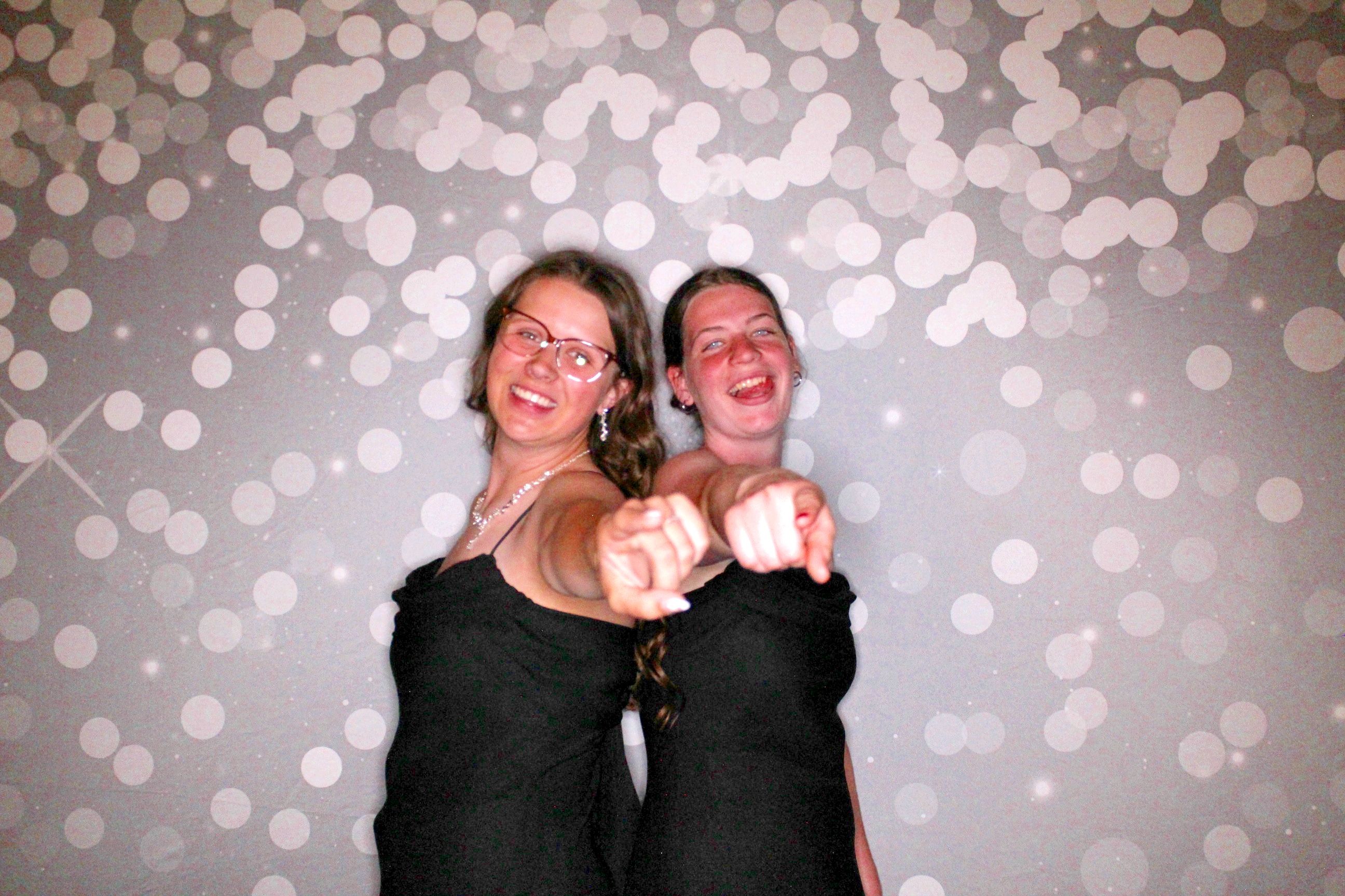 AMHEA Prom Update | View more photos from the event at gallery.photoboothcincy.com/u/PhotoBoothCincy/AMHEA-Prom-Update