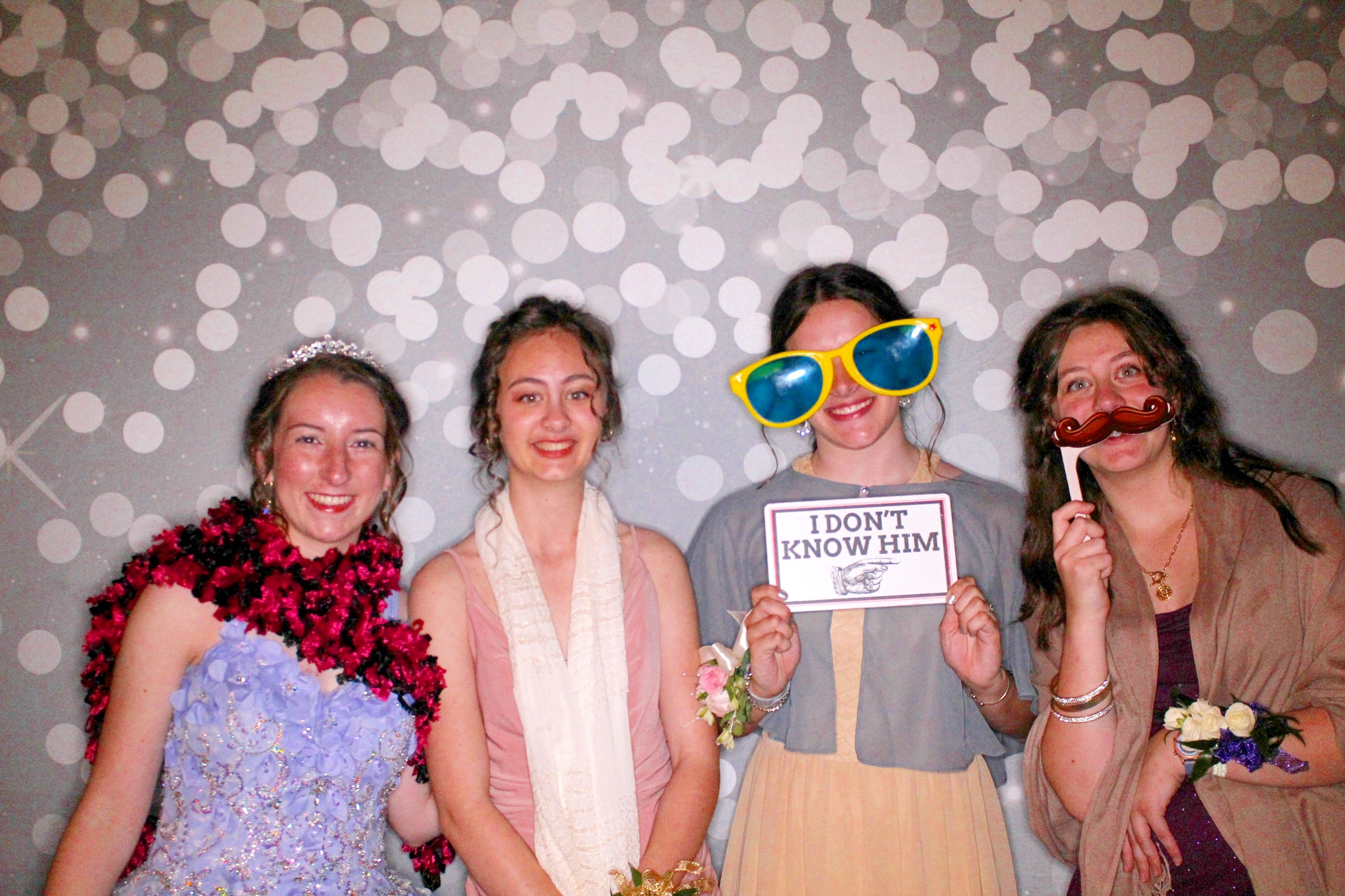AMHEA Prom Update | View more photos from the event at gallery.photoboothcincy.com/u/PhotoBoothCincy/AMHEA-Prom-Update