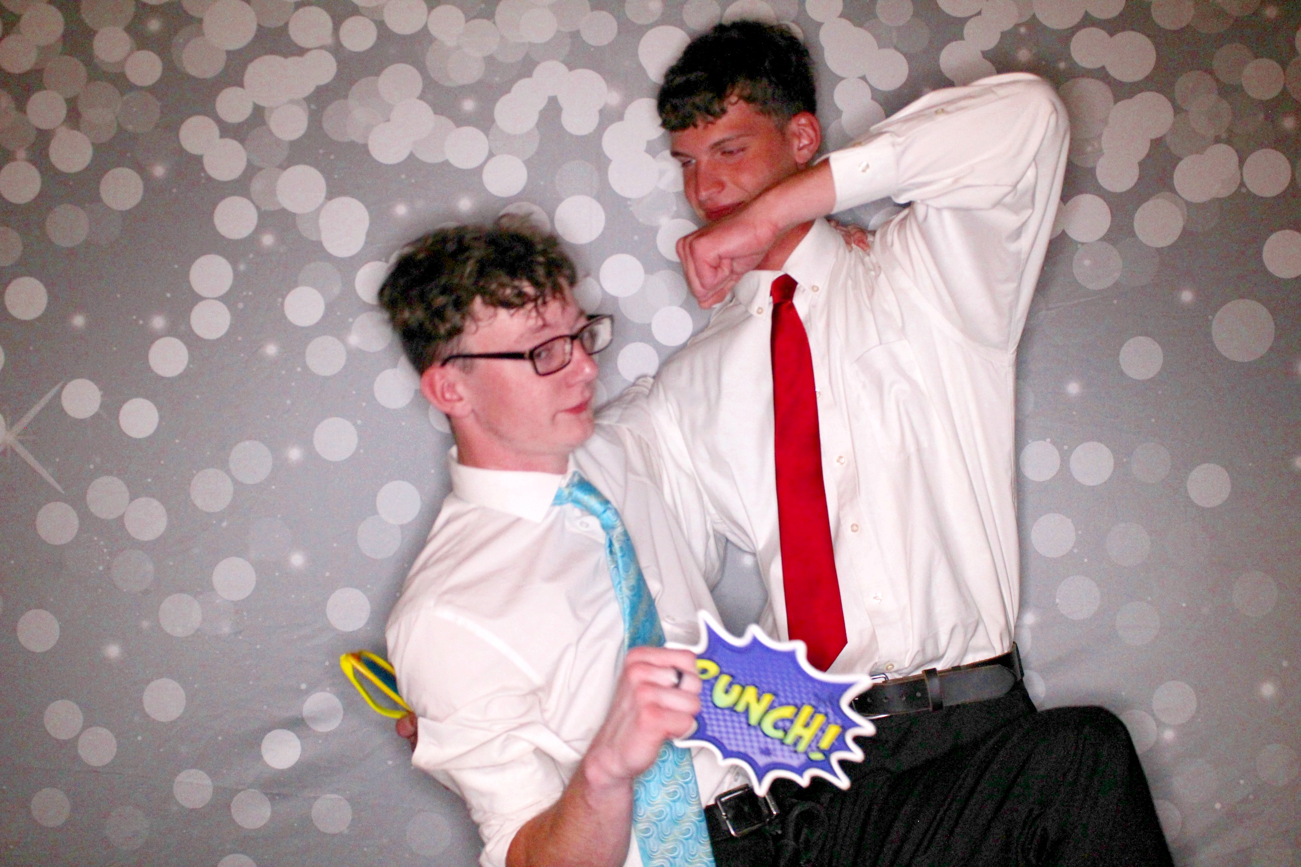 AMHEA Prom Update | View more photos from the event at gallery.photoboothcincy.com/u/PhotoBoothCincy/AMHEA-Prom-Update