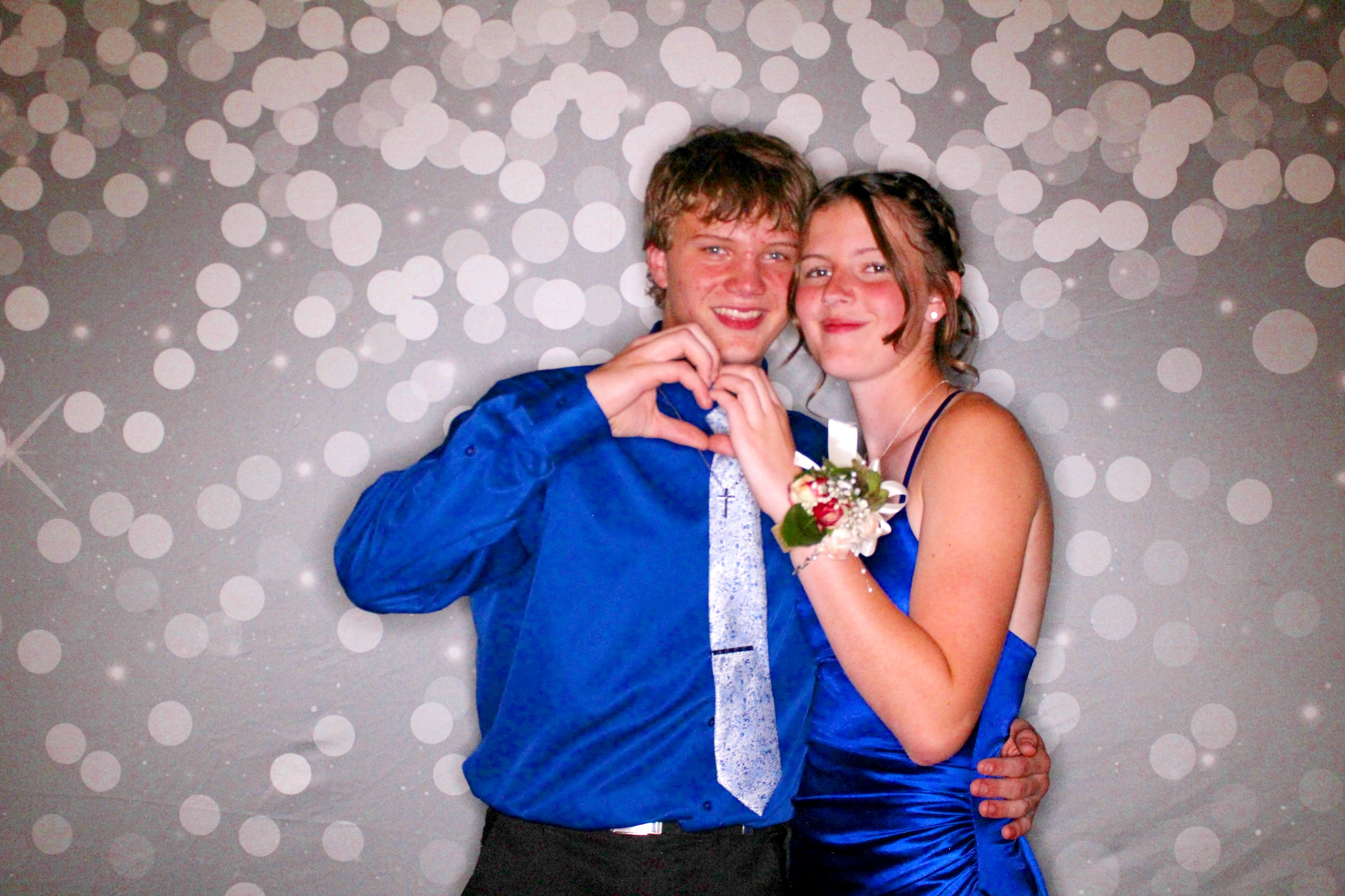 AMHEA Prom Update | View more photos from the event at gallery.photoboothcincy.com/u/PhotoBoothCincy/AMHEA-Prom-Update