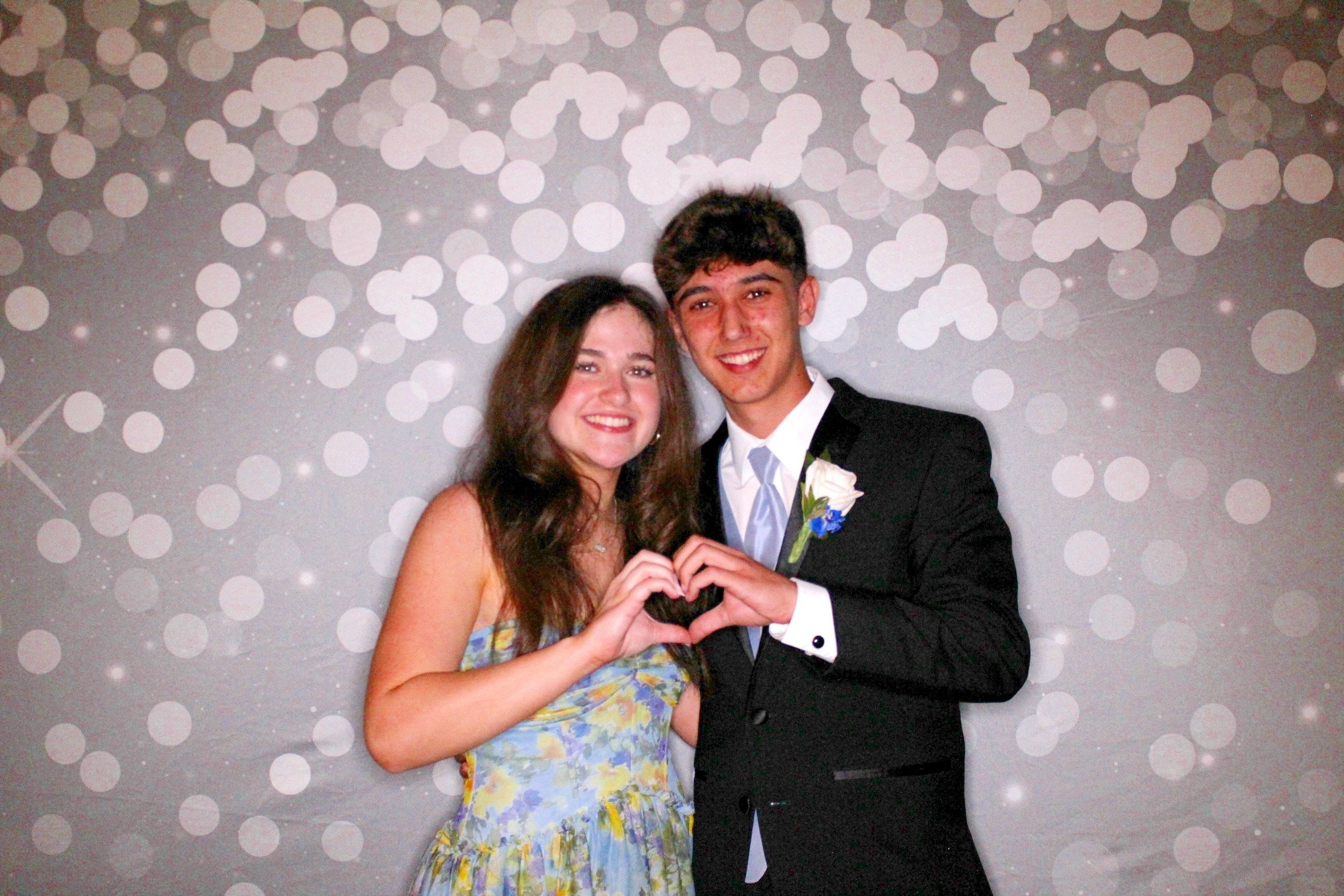 AMHEA Prom Update | View more photos from the event at gallery.photoboothcincy.com/u/PhotoBoothCincy/AMHEA-Prom-Update