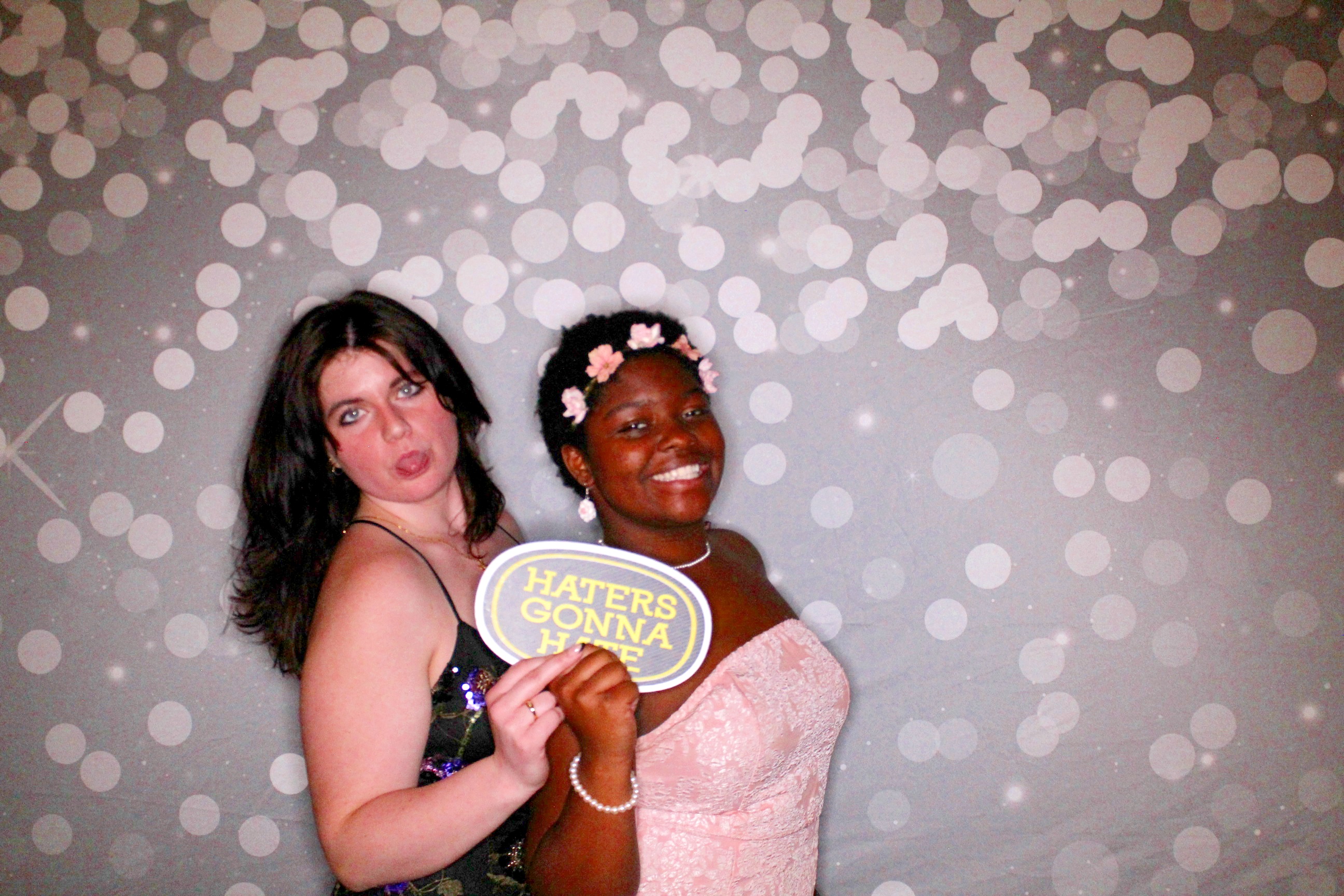 AMHEA Prom Update | View more photos from the event at gallery.photoboothcincy.com/u/PhotoBoothCincy/AMHEA-Prom-Update