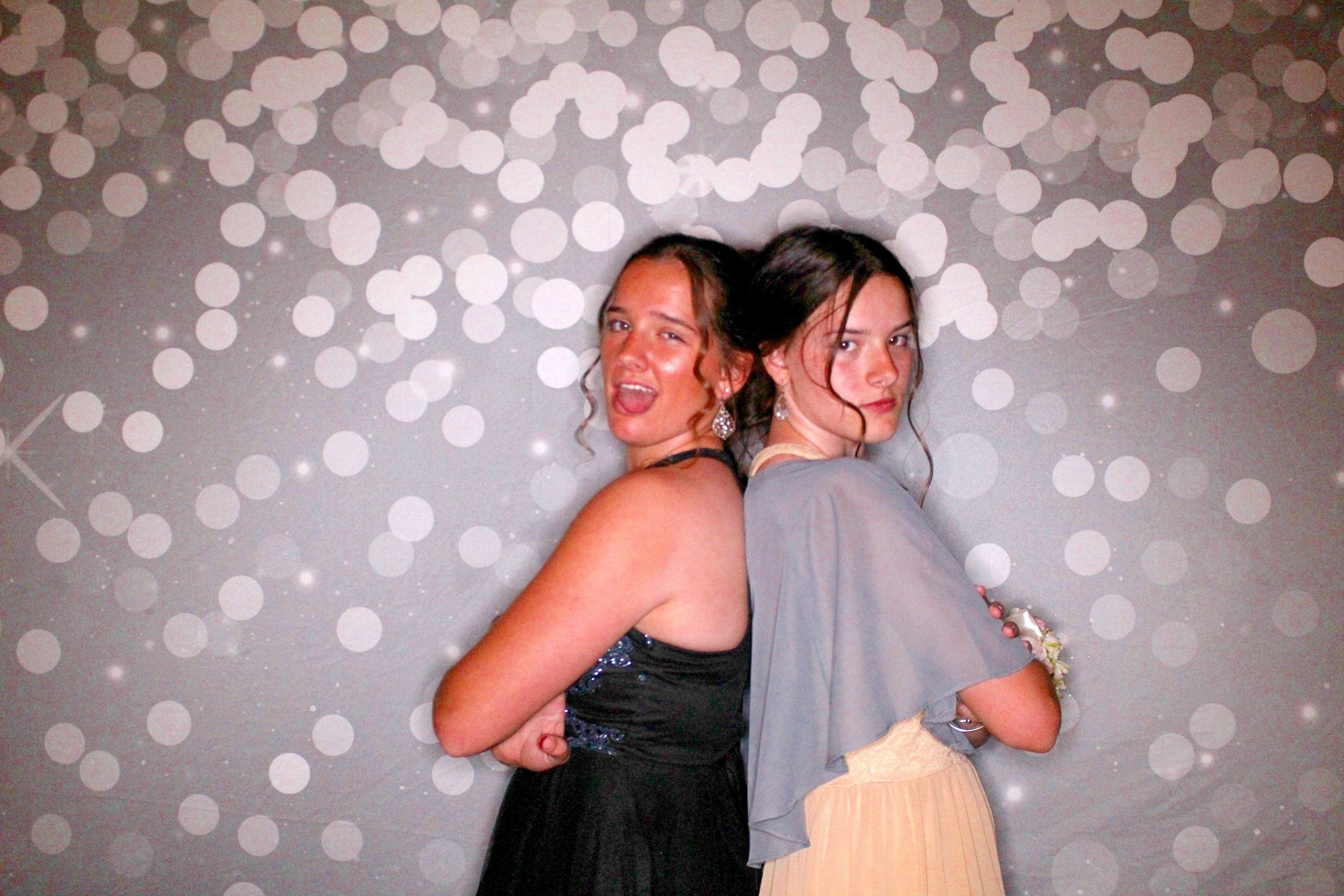 AMHEA Prom Update | View more photos from the event at gallery.photoboothcincy.com/u/PhotoBoothCincy/AMHEA-Prom-Update