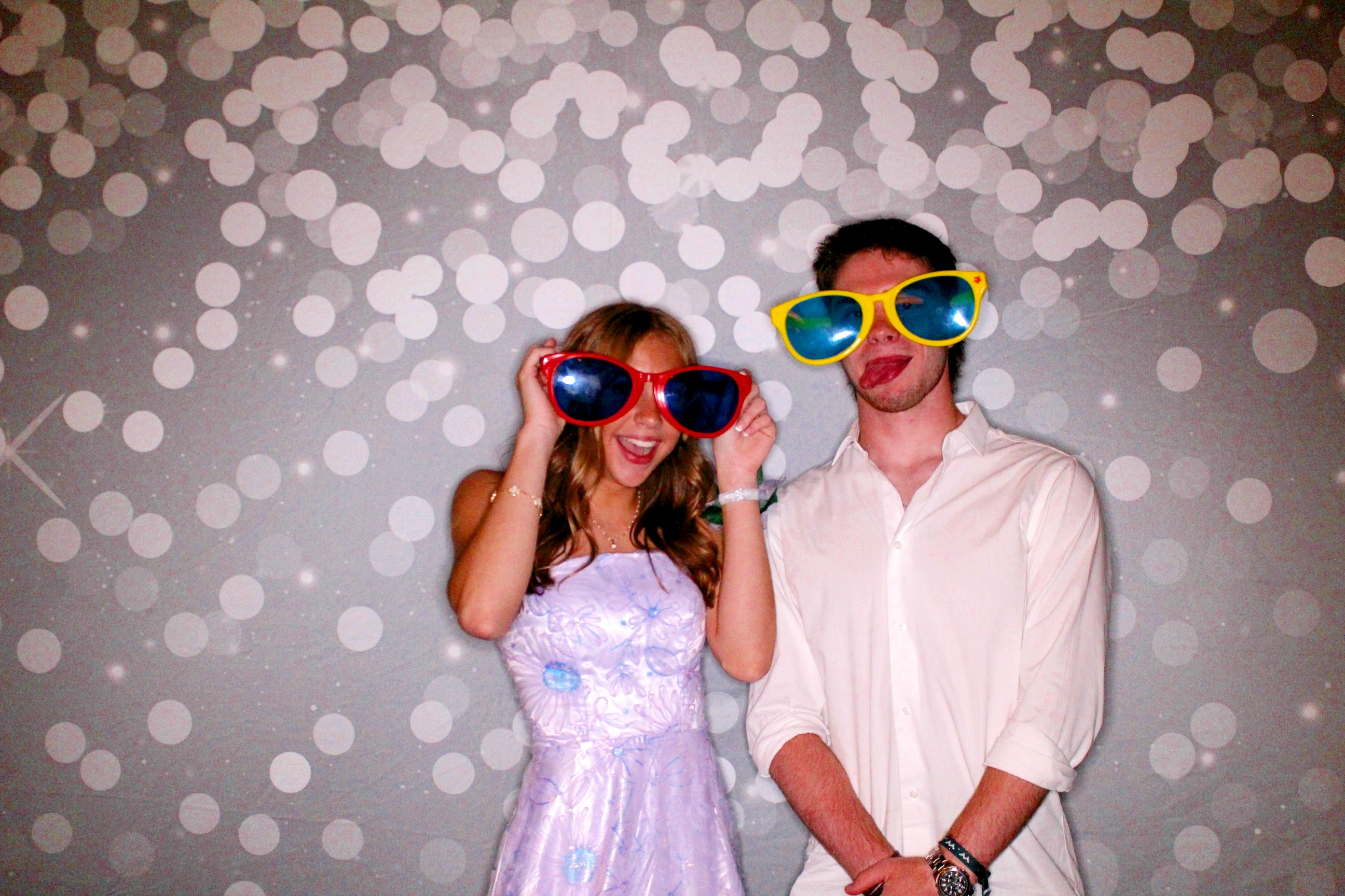 AMHEA Prom Update | View more photos from the event at gallery.photoboothcincy.com/u/PhotoBoothCincy/AMHEA-Prom-Update