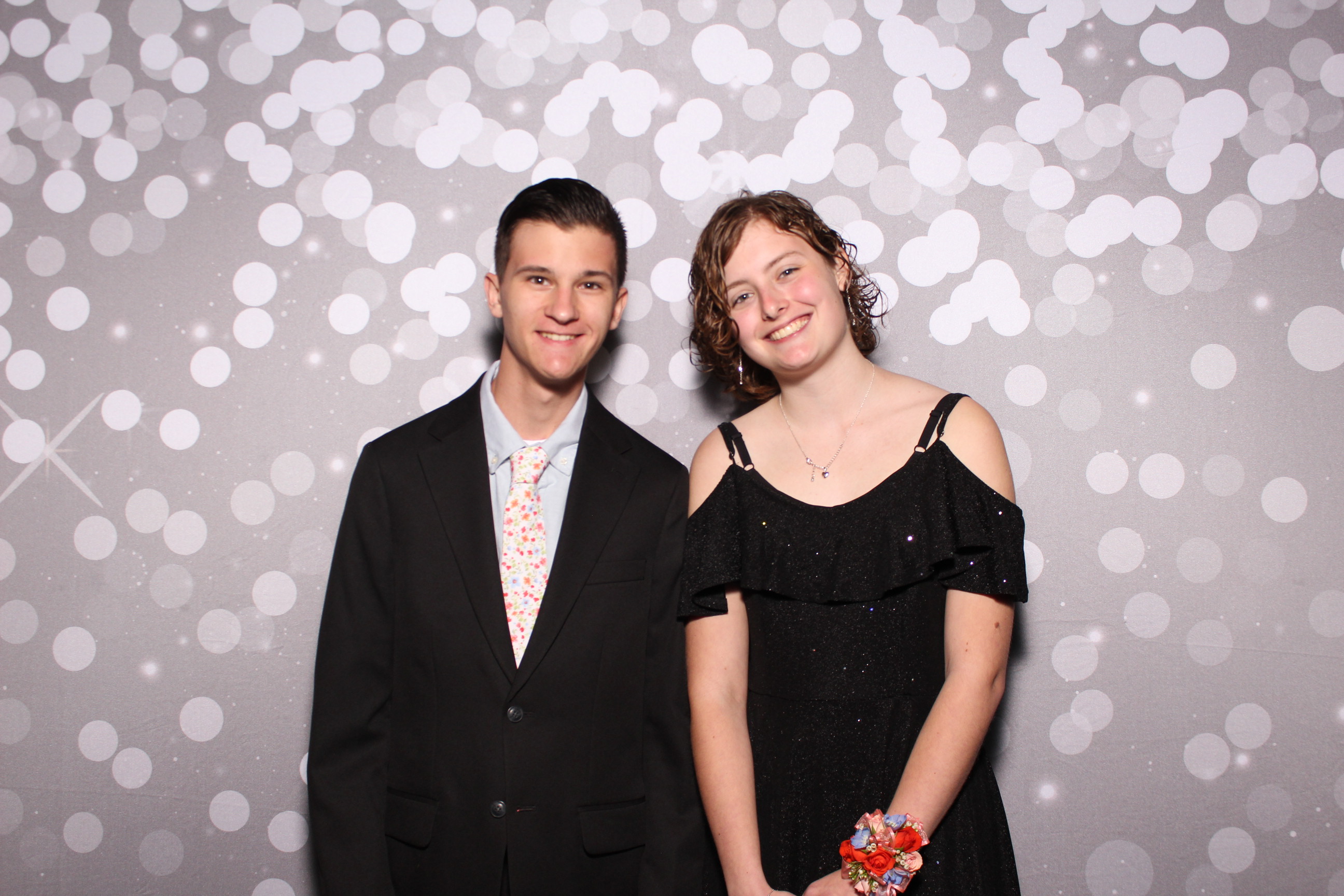 AMHEA Prom | View more photos from the event at gallery.photoboothcincy.com/u/PhotoBoothCincy/AMHEA-Prom-1