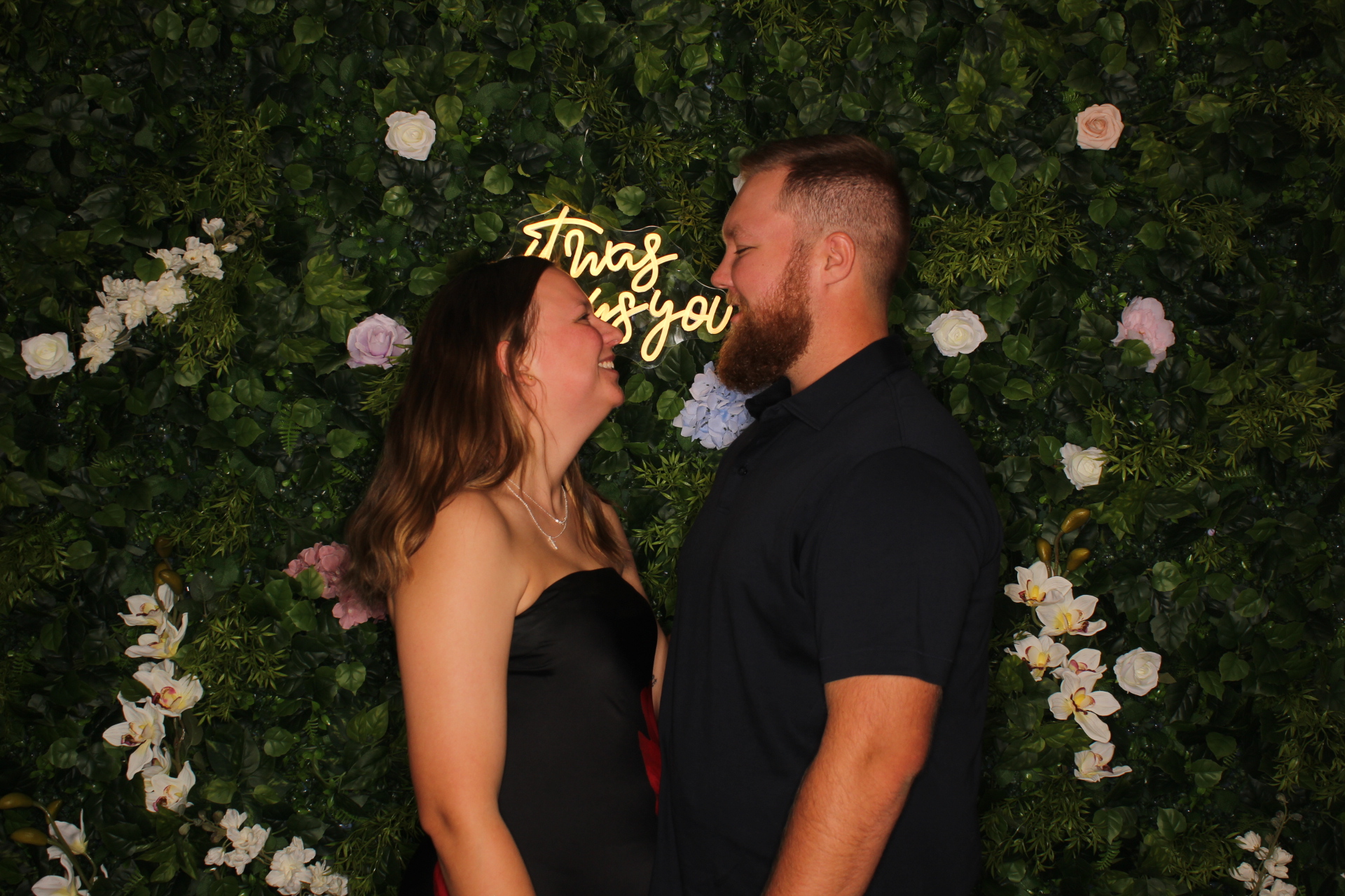Abigail & Austin | View more photos from the event at gallery.photoboothcincy.com/u/PhotoBoothCincy/Abigail-Austin