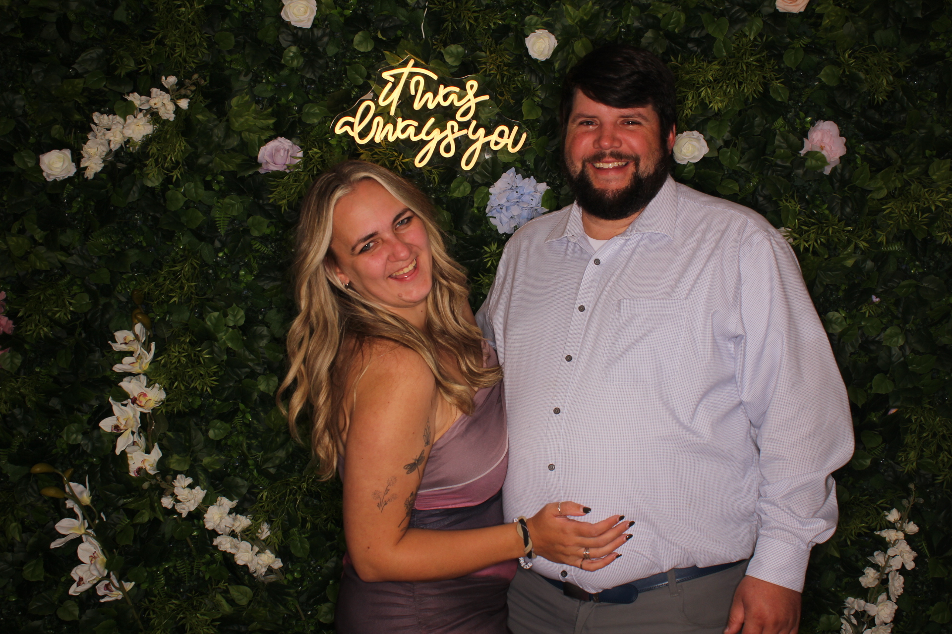 Abigail & Austin | View more photos from the event at gallery.photoboothcincy.com/u/PhotoBoothCincy/Abigail-Austin