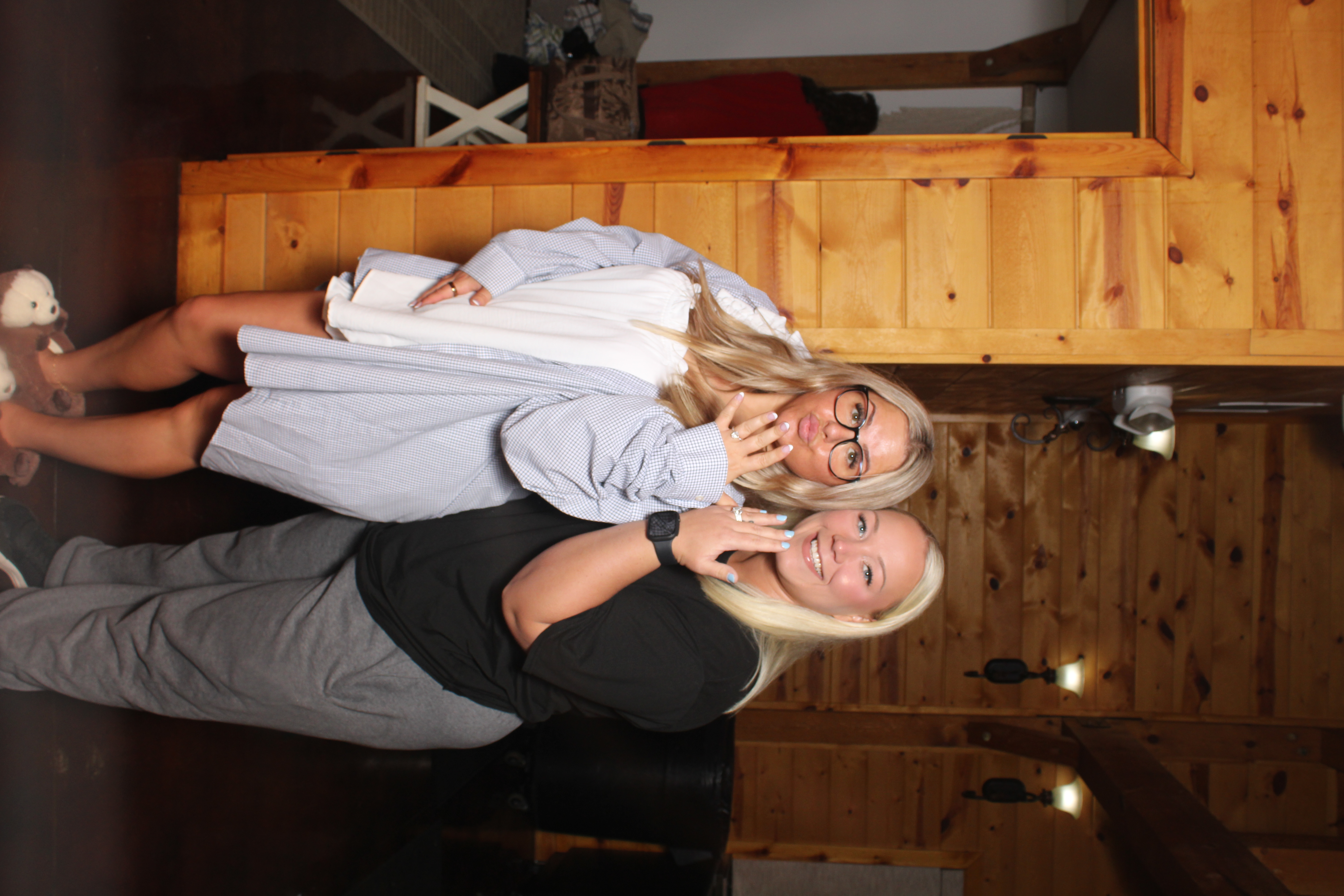 Abigail & Garrett | View more photos from the event at gallery.photoboothcincy.com/u/PhotoBoothCincy/Abigail-Garrett