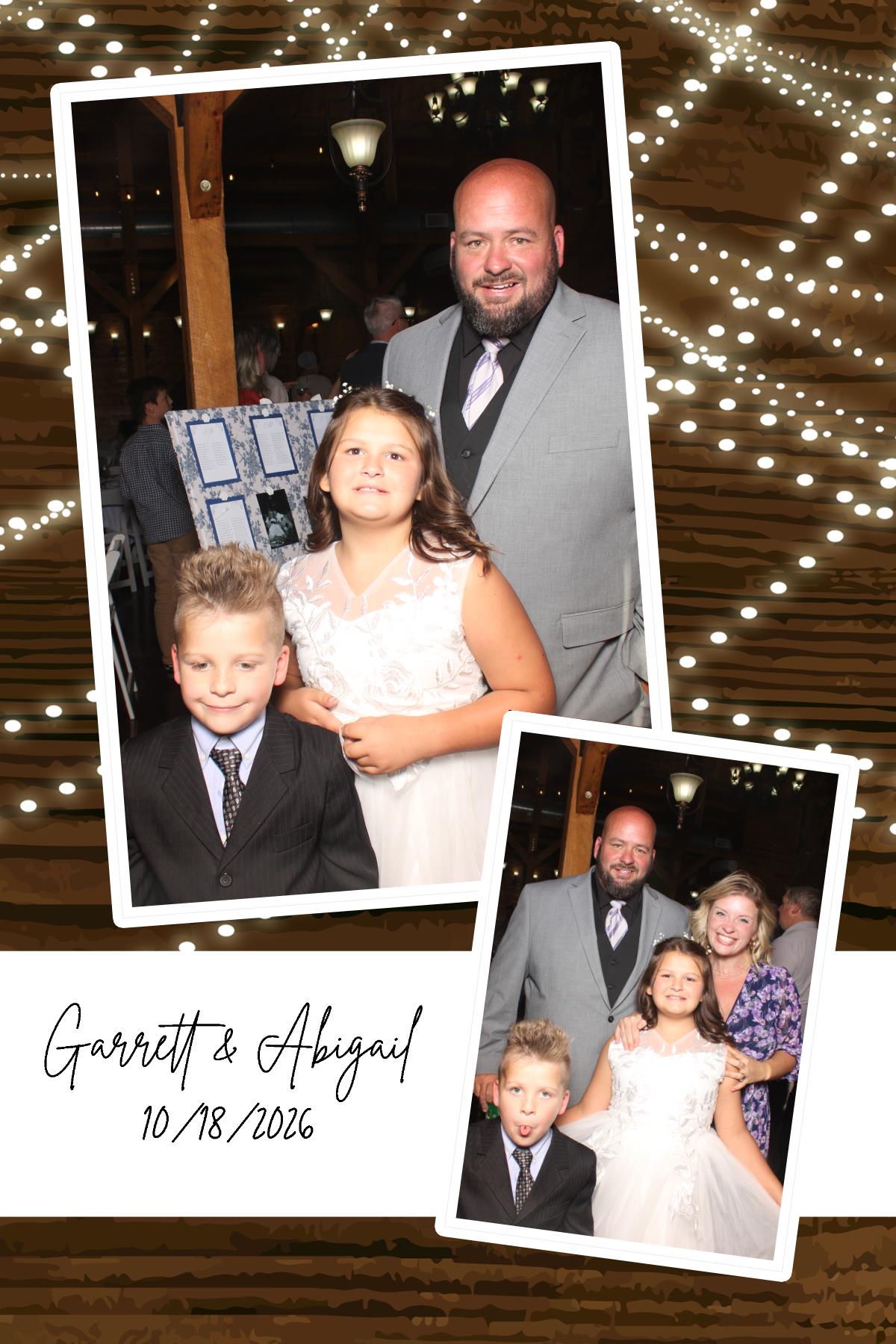 Abigail & Garrett | View more photos from the event at gallery.photoboothcincy.com/u/PhotoBoothCincy/Abigail-Garrett