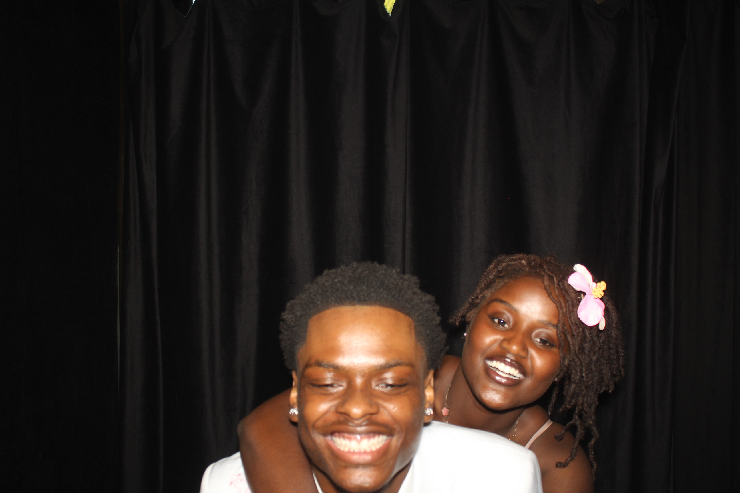 Aiken High School Prom | View more photos from the event at gallery.photoboothcincy.com/u/PhotoBoothCincy/Aiken-High-School-Prom-0
