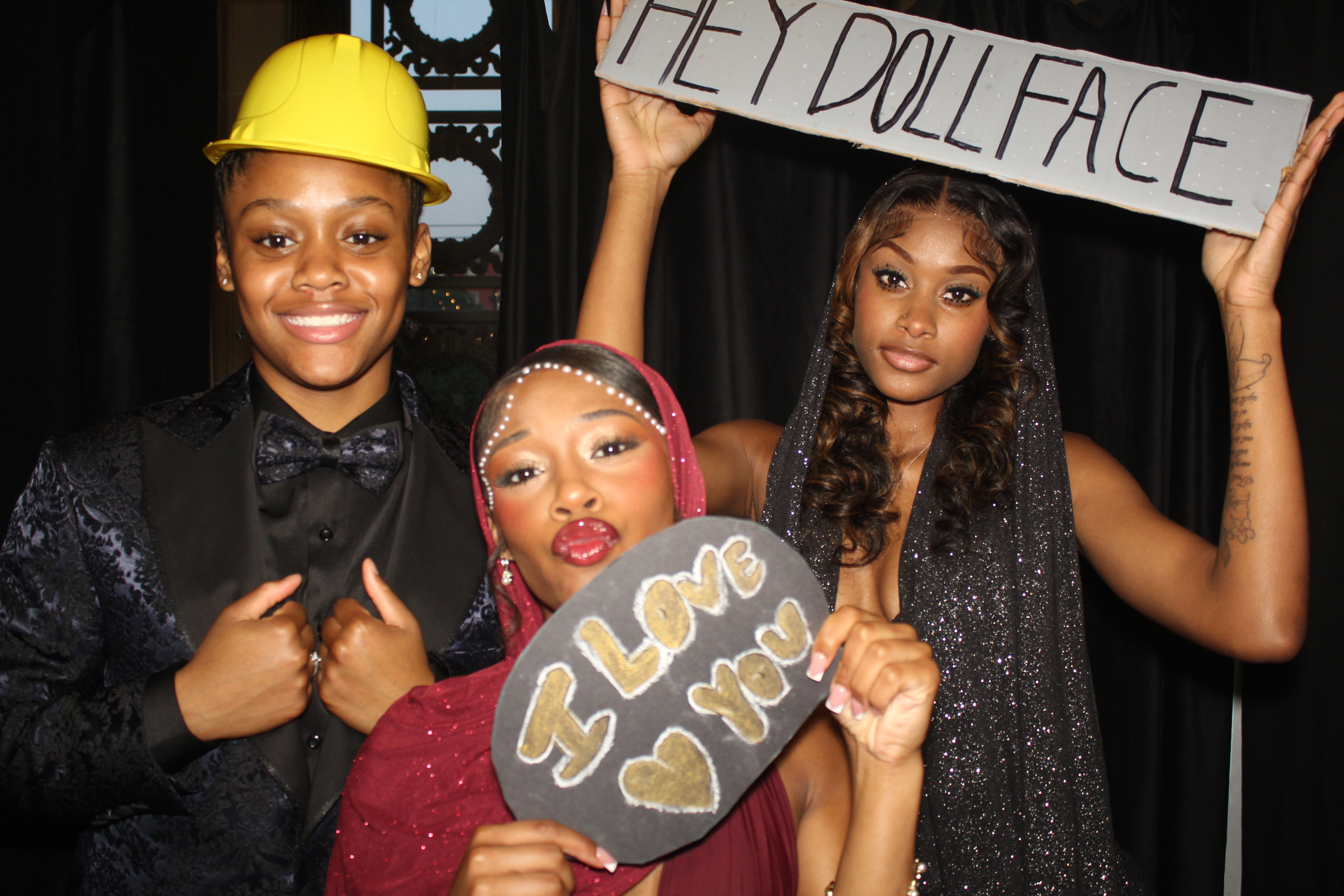 Aiken High School Prom | View more photos from the event at gallery.photoboothcincy.com/u/PhotoBoothCincy/Aiken-High-School-Prom-0