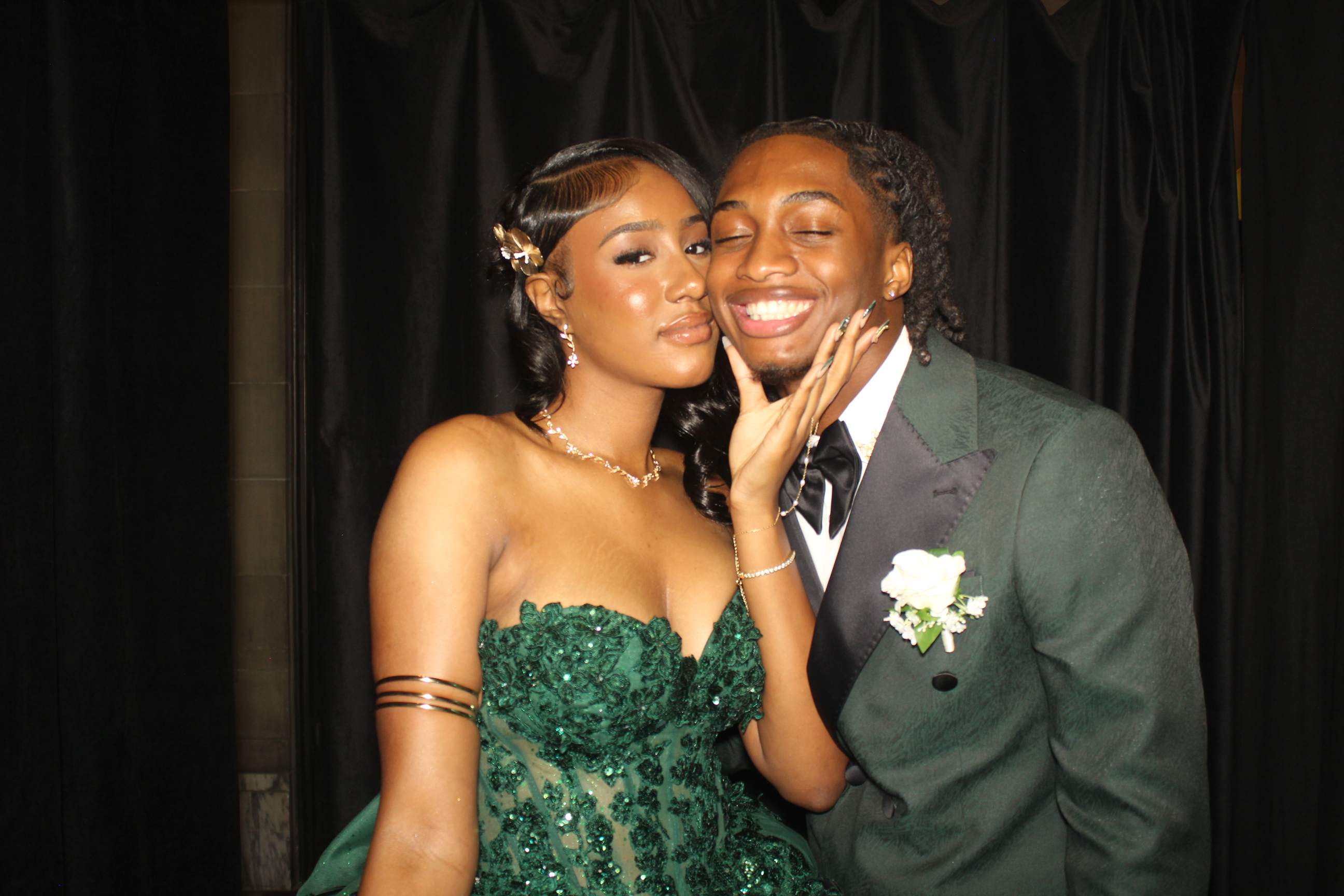 Aiken High School Prom | View more photos from the event at gallery.photoboothcincy.com/u/PhotoBoothCincy/Aiken-High-School-Prom-0