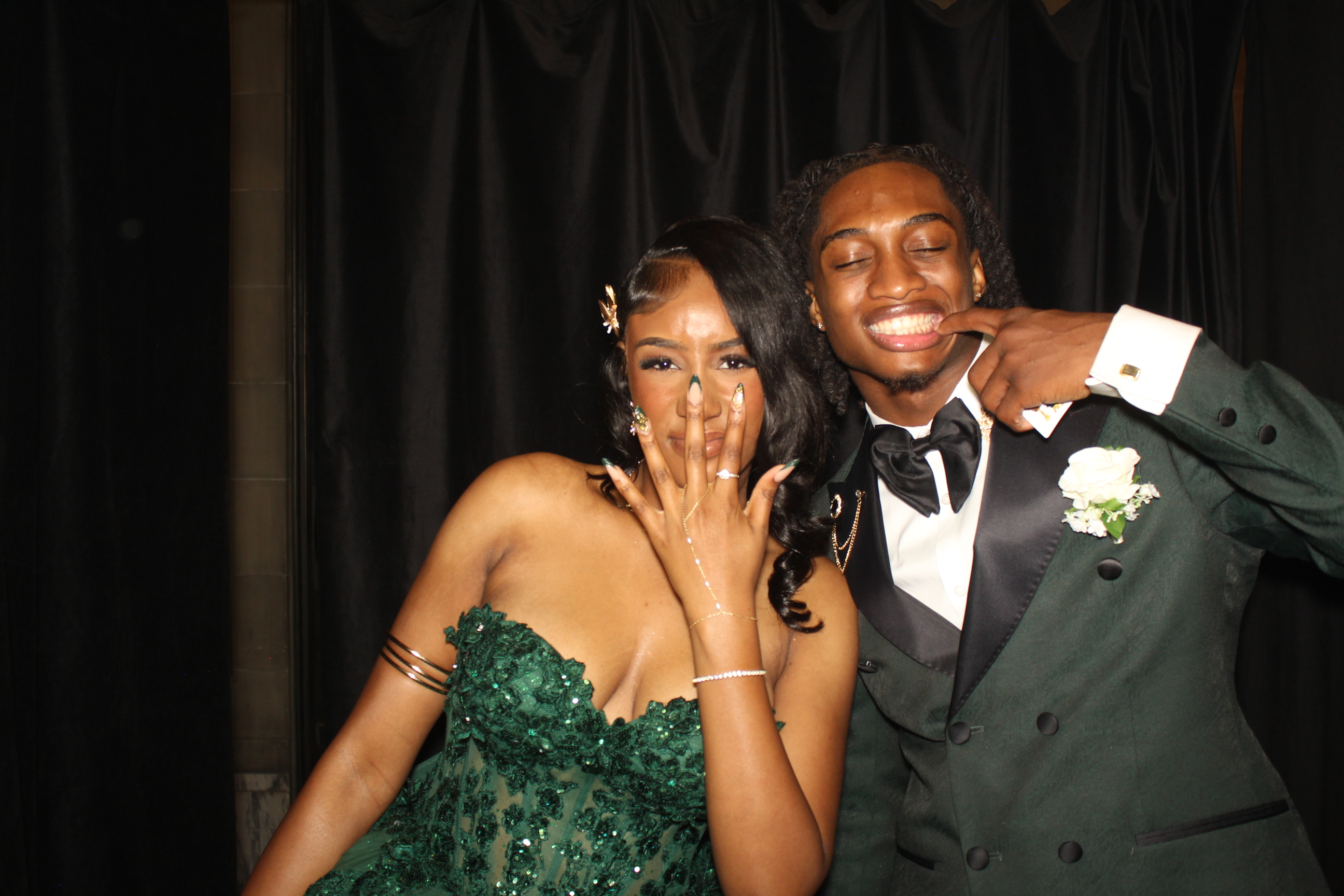 Aiken High School Prom | View more photos from the event at gallery.photoboothcincy.com/u/PhotoBoothCincy/Aiken-High-School-Prom-0